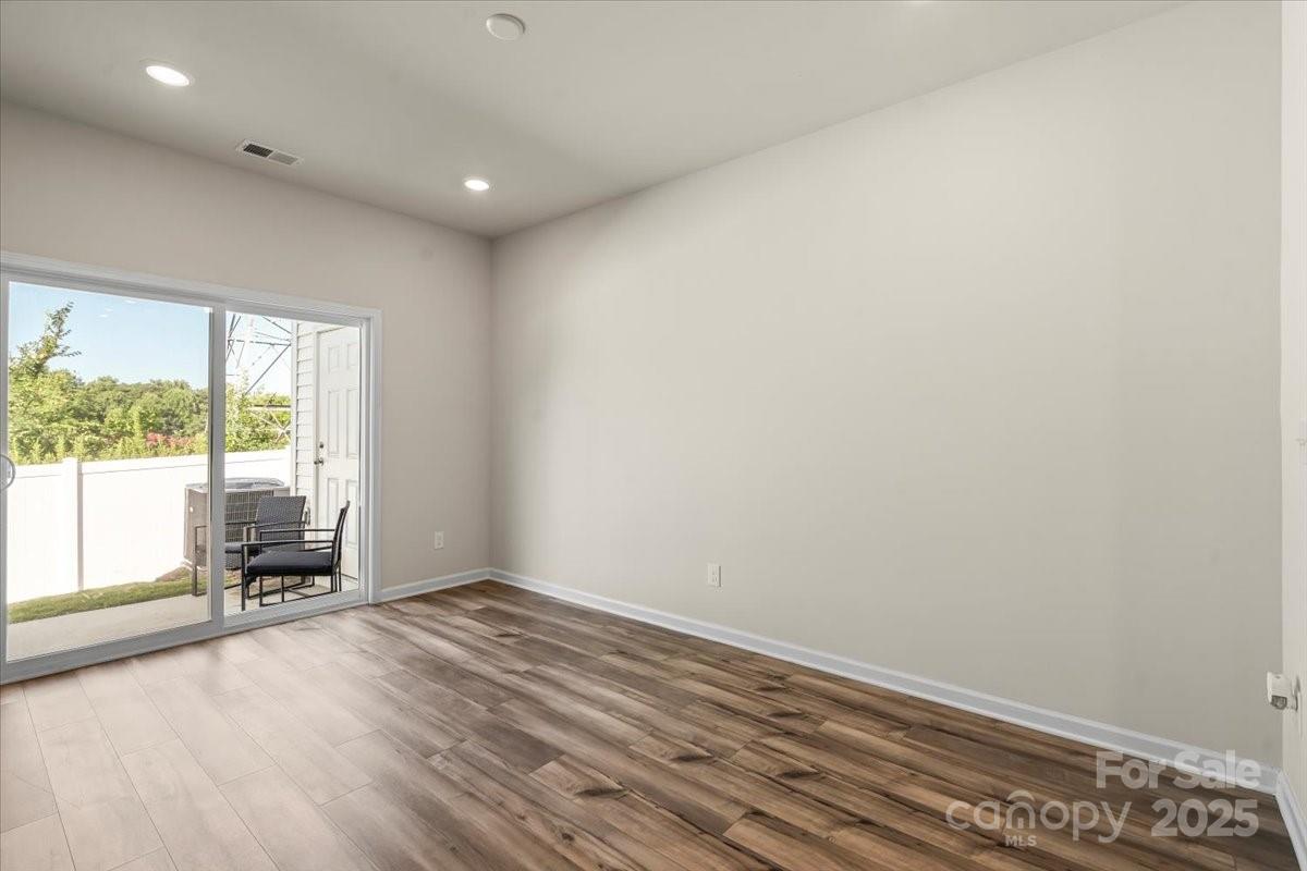 1021 Plumcrest Drive Property Photo 7