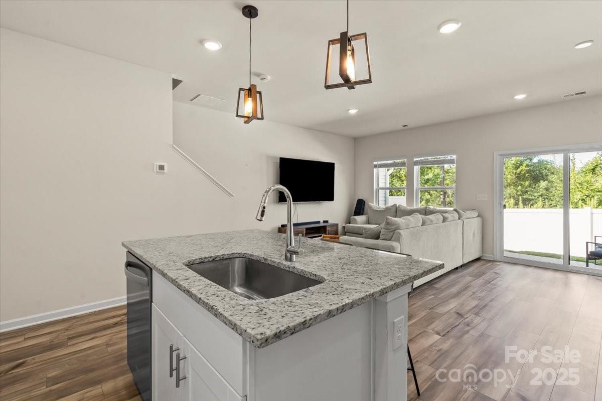 1021 Plumcrest Drive Property Photo 11