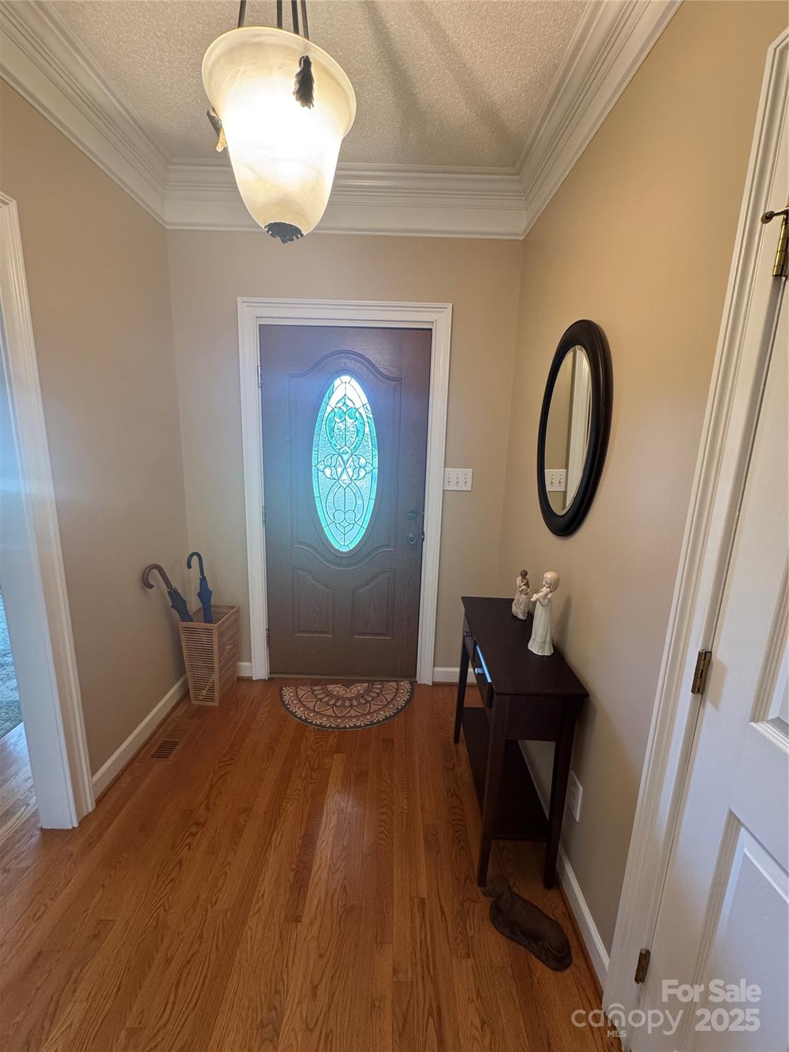 2911 Weatherfield Drive Property Photo 4