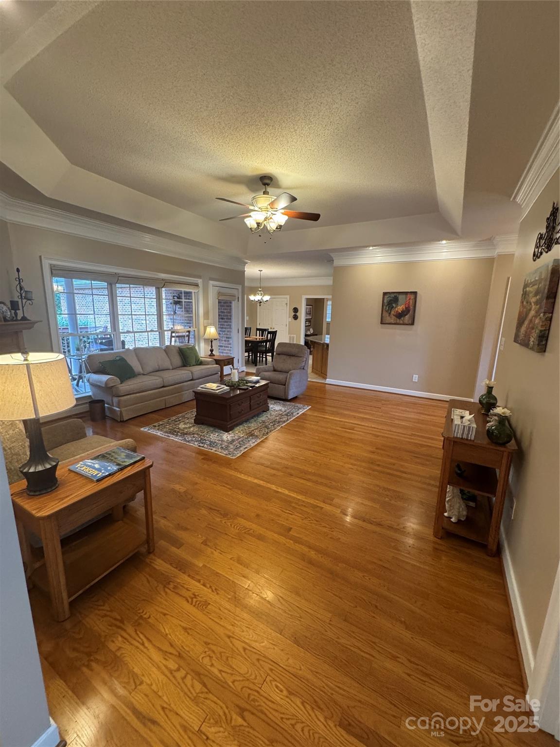2911 Weatherfield Drive Property Photo 14