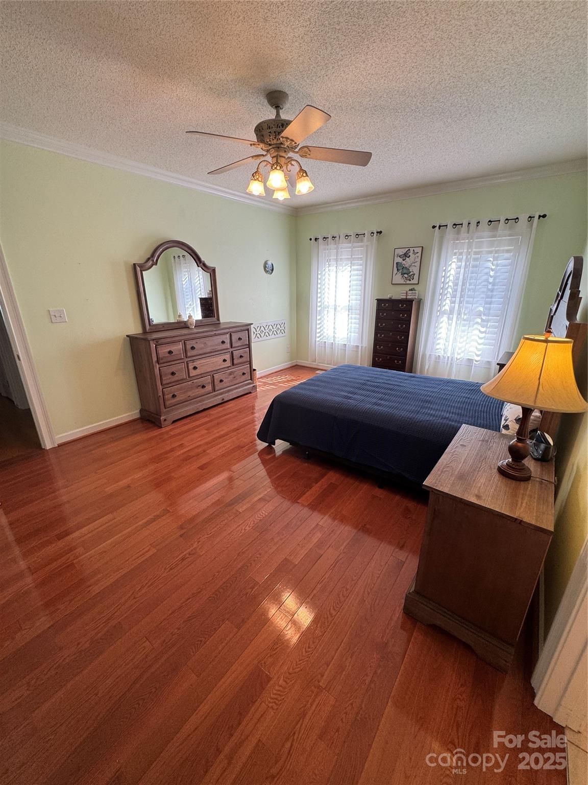 2911 Weatherfield Drive Property Photo 18