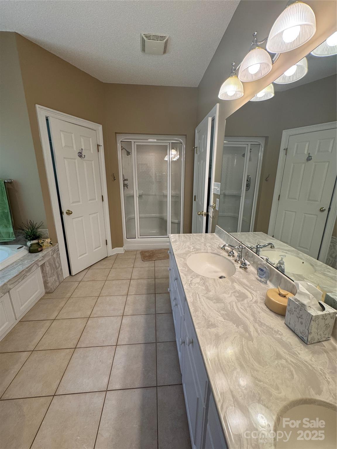2911 Weatherfield Drive Property Photo 21