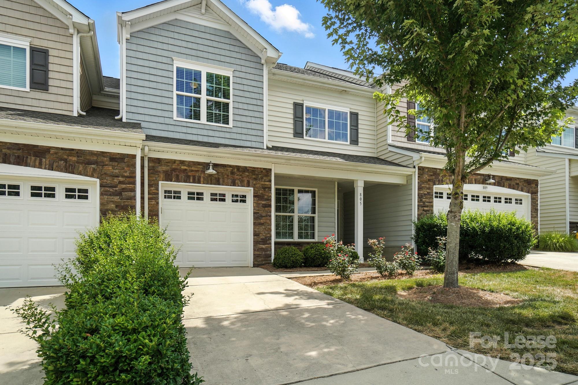 805 River Park Road Property Photo 1