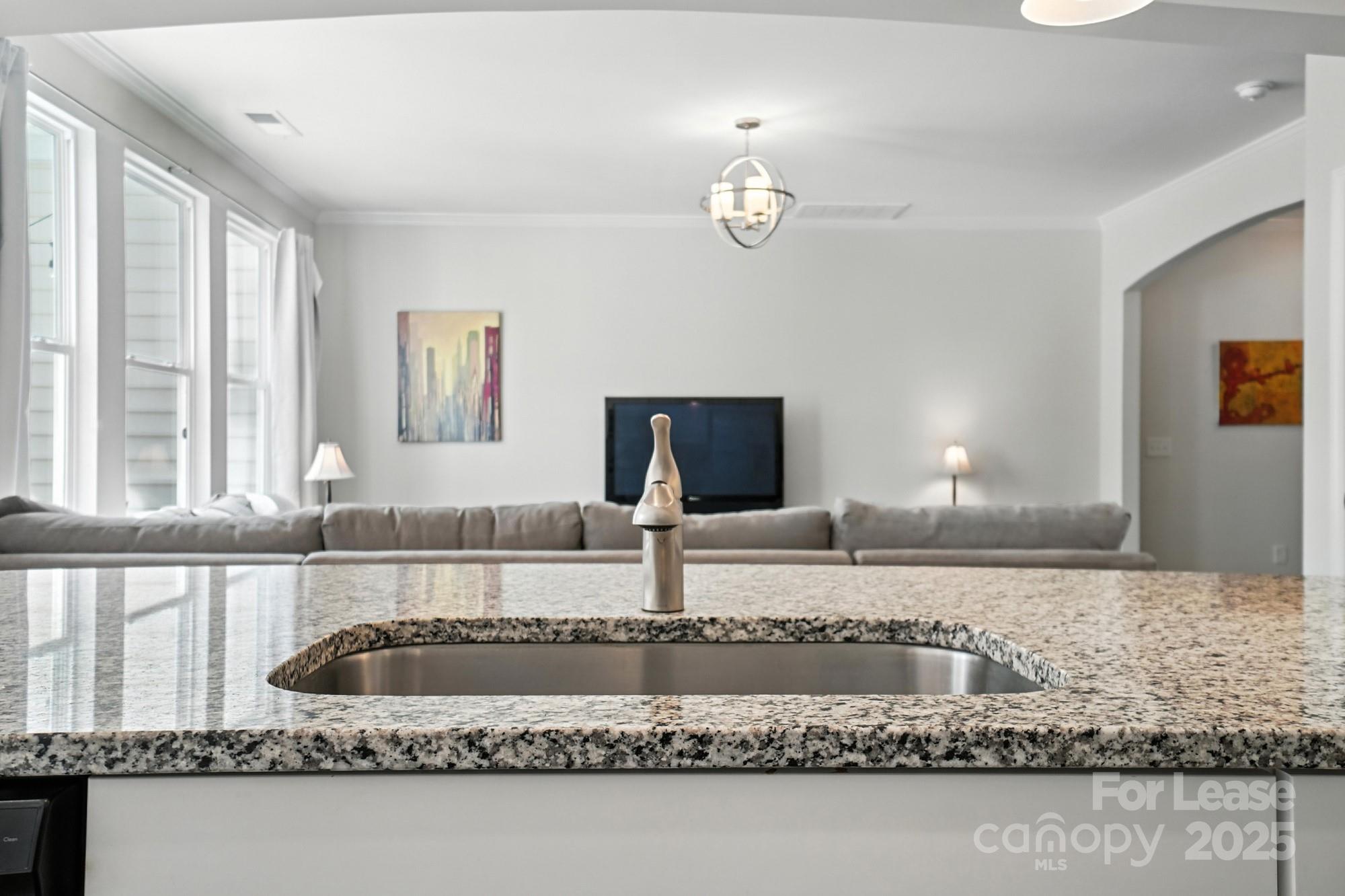 805 River Park Road Property Photo 11