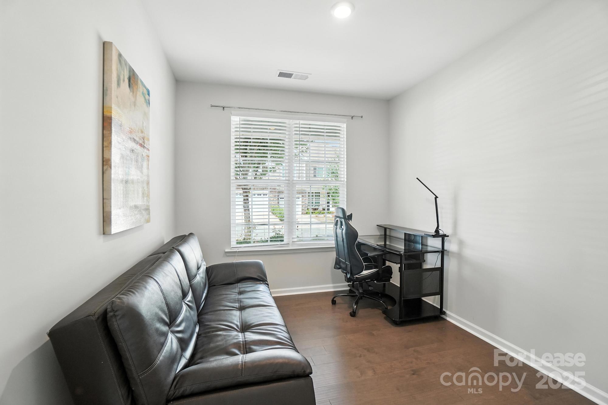 805 River Park Road Property Photo 16