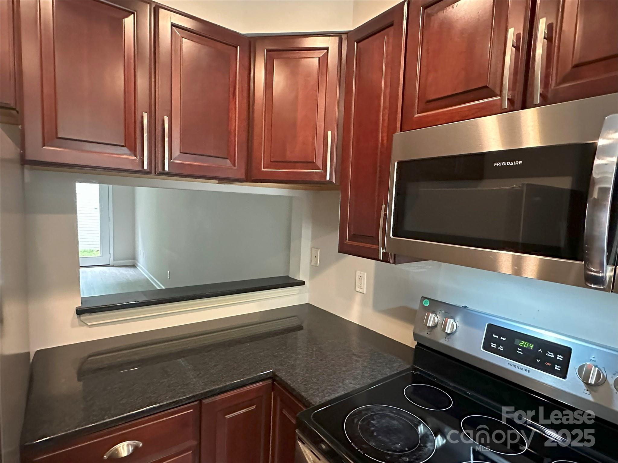 2958 Iron Gate Lane Property Photo 4