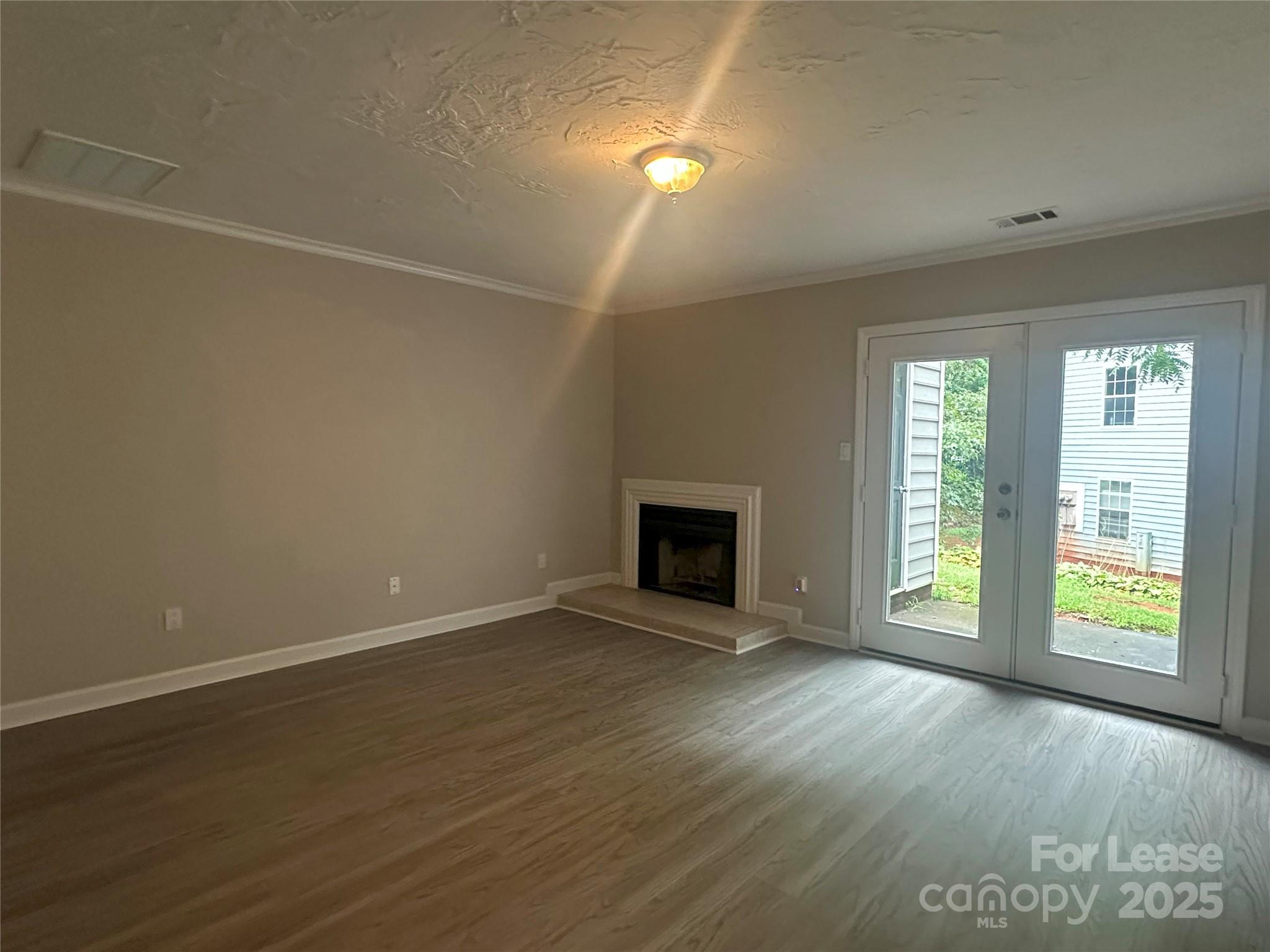 2958 Iron Gate Lane Property Photo 6