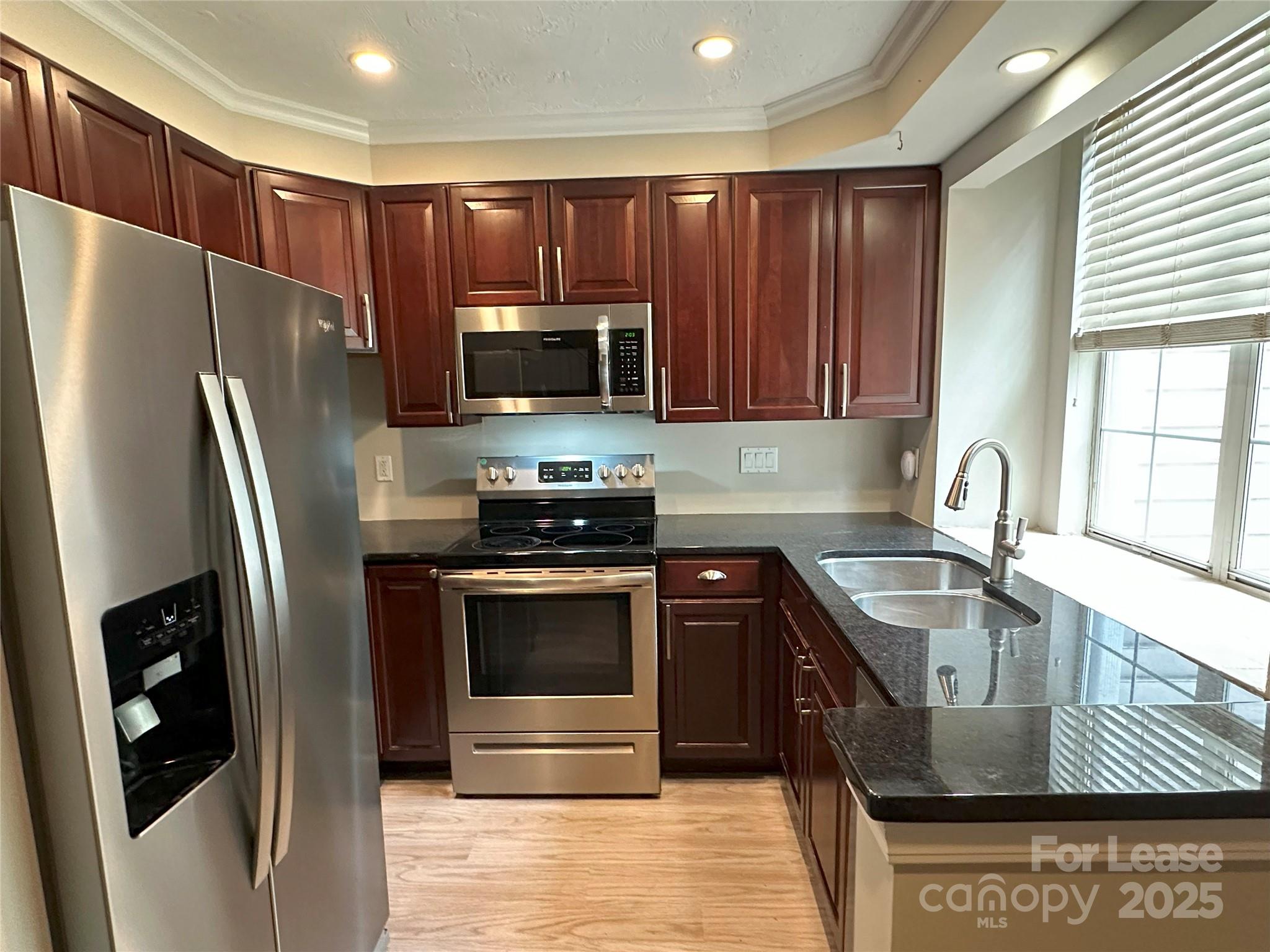 2958 Iron Gate Lane Property Photo 8