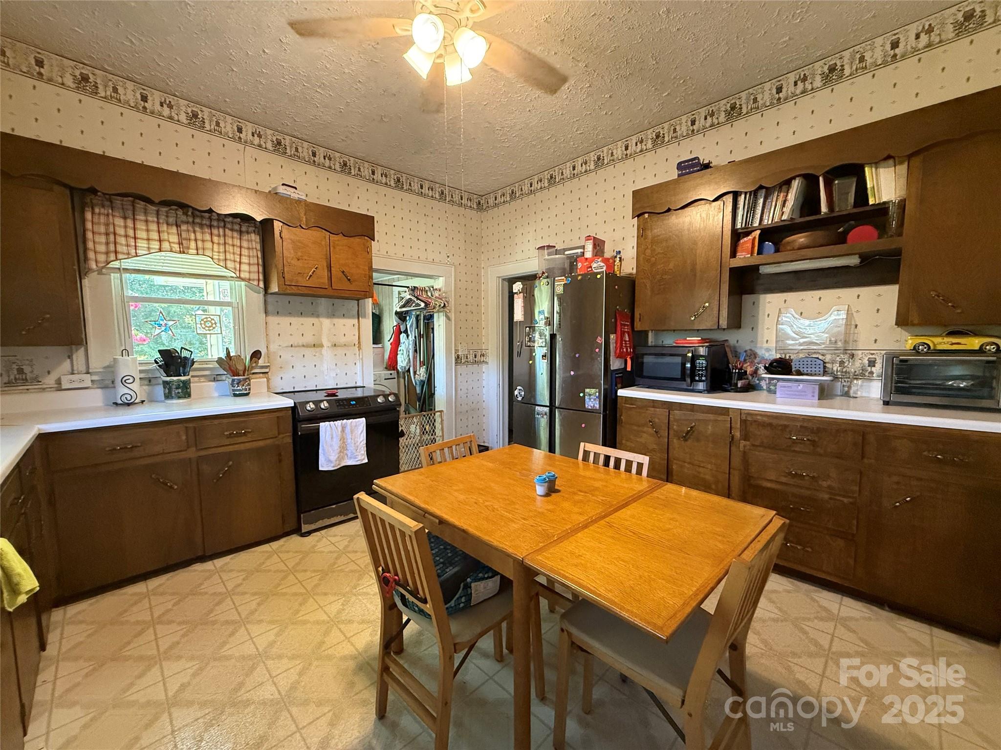 17 3rd Street Property Photo 7