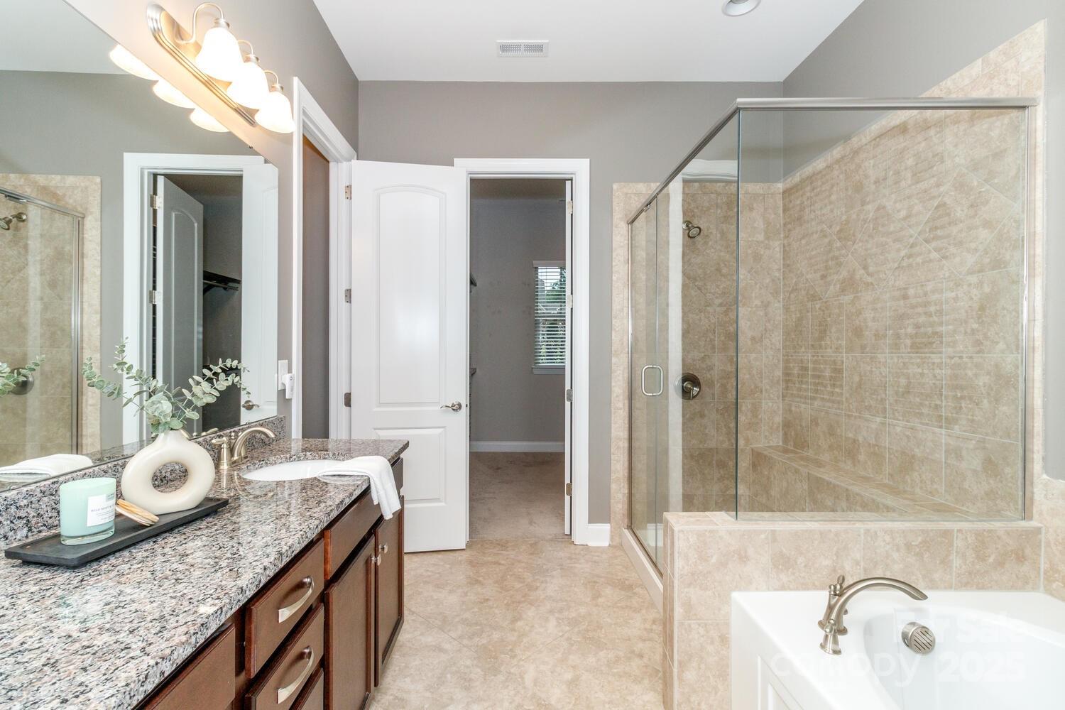 4012 Crismark Drive Property Photo 25
