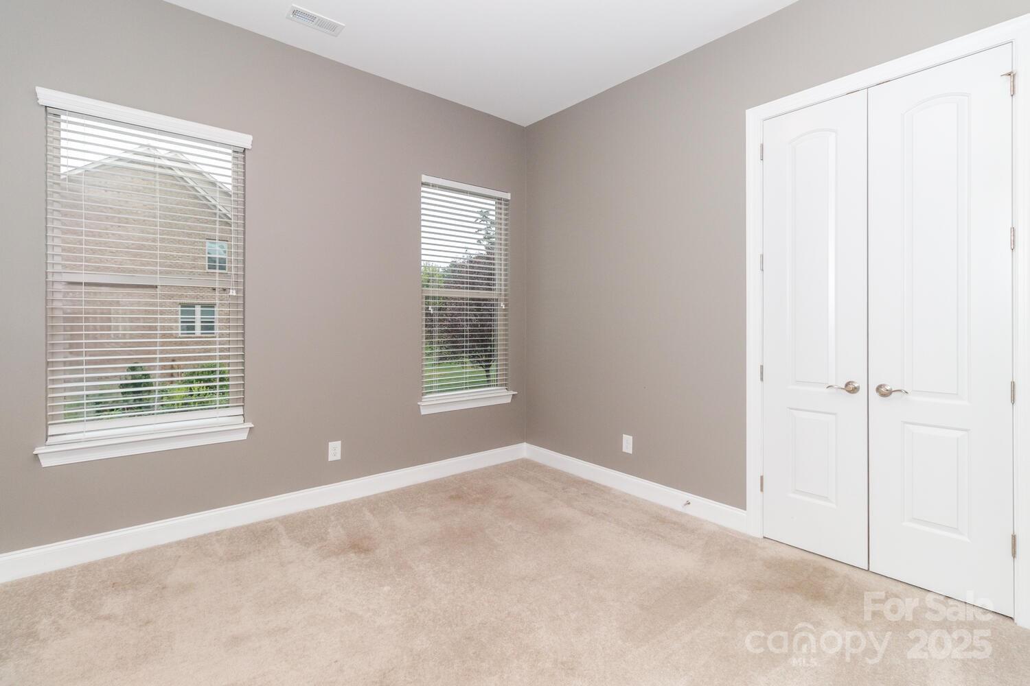 4012 Crismark Drive Property Photo 28