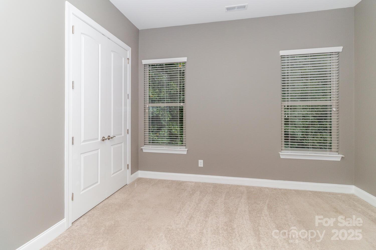 4012 Crismark Drive Property Photo 33