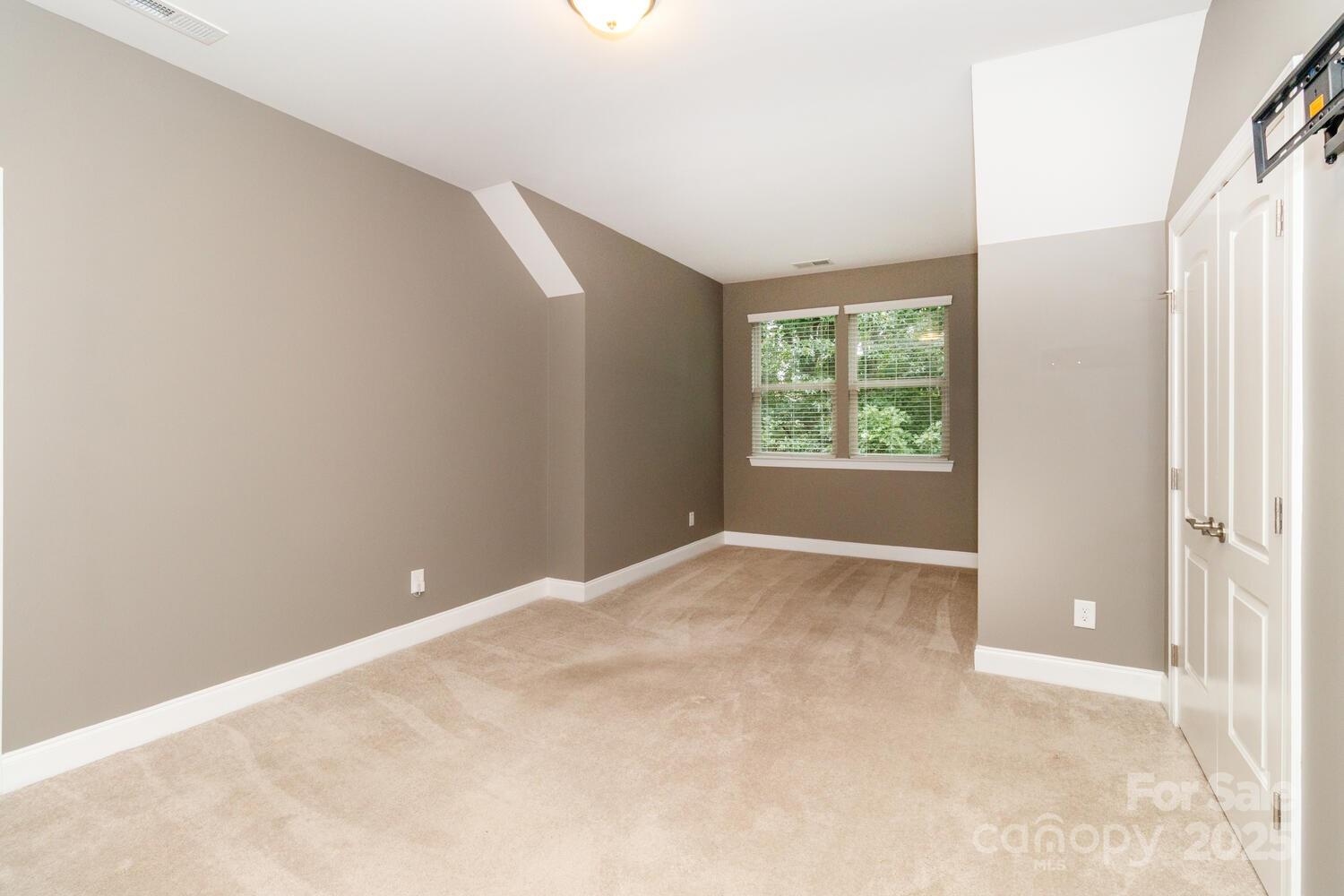 4012 Crismark Drive Property Photo 40