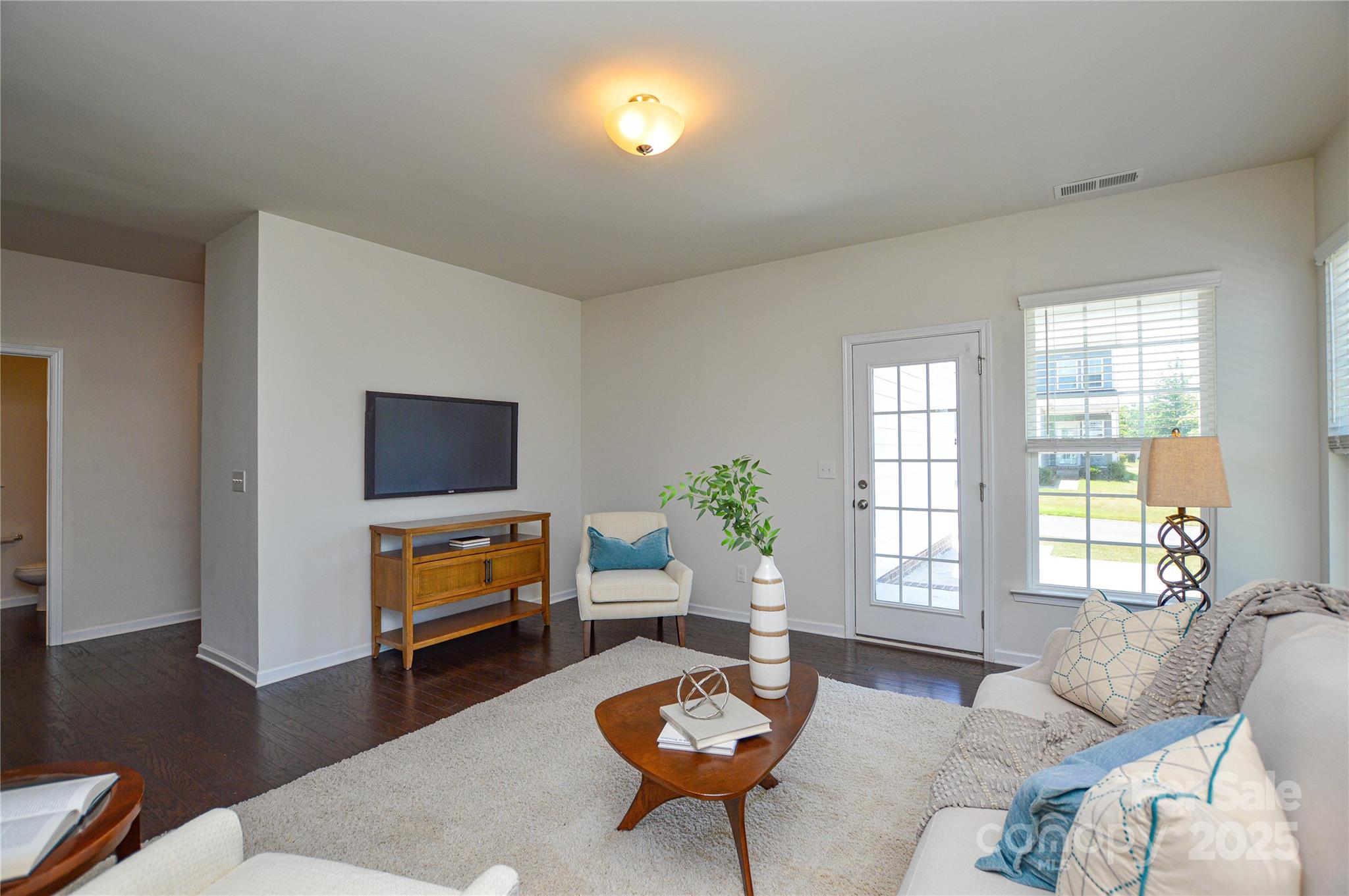 6096 Cloverdale Drive Property Photo 13