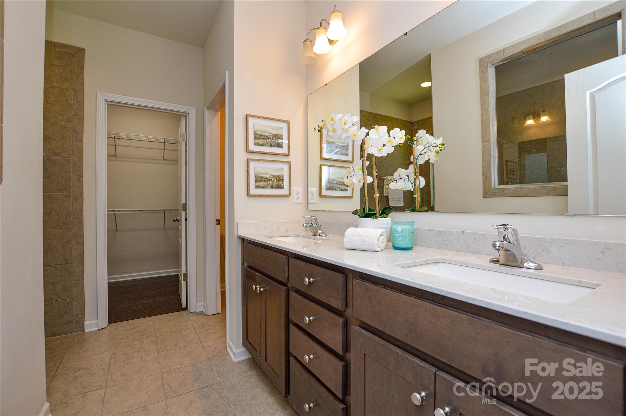 6096 Cloverdale Drive Property Photo 23