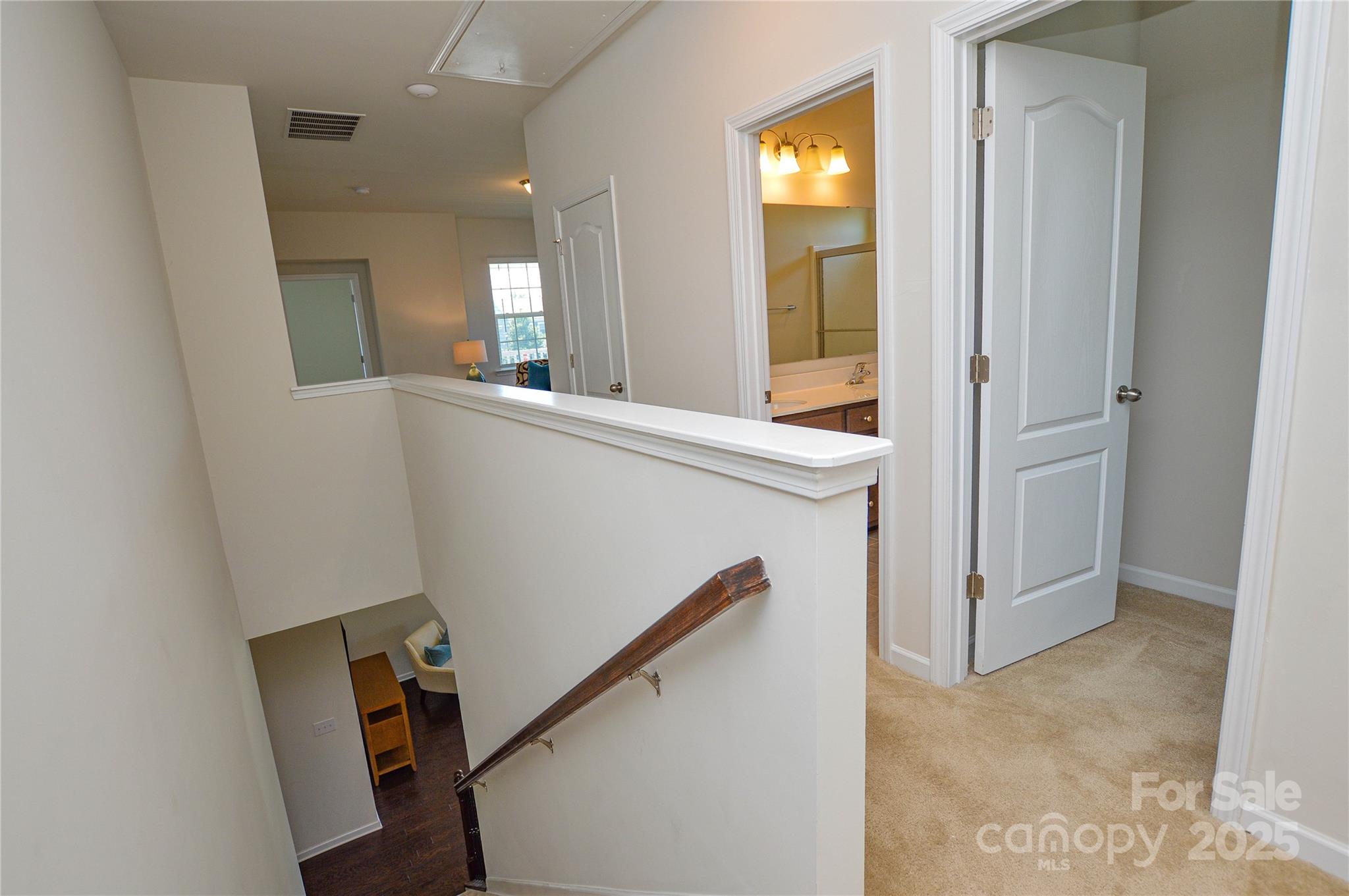 6096 Cloverdale Drive Property Photo 27
