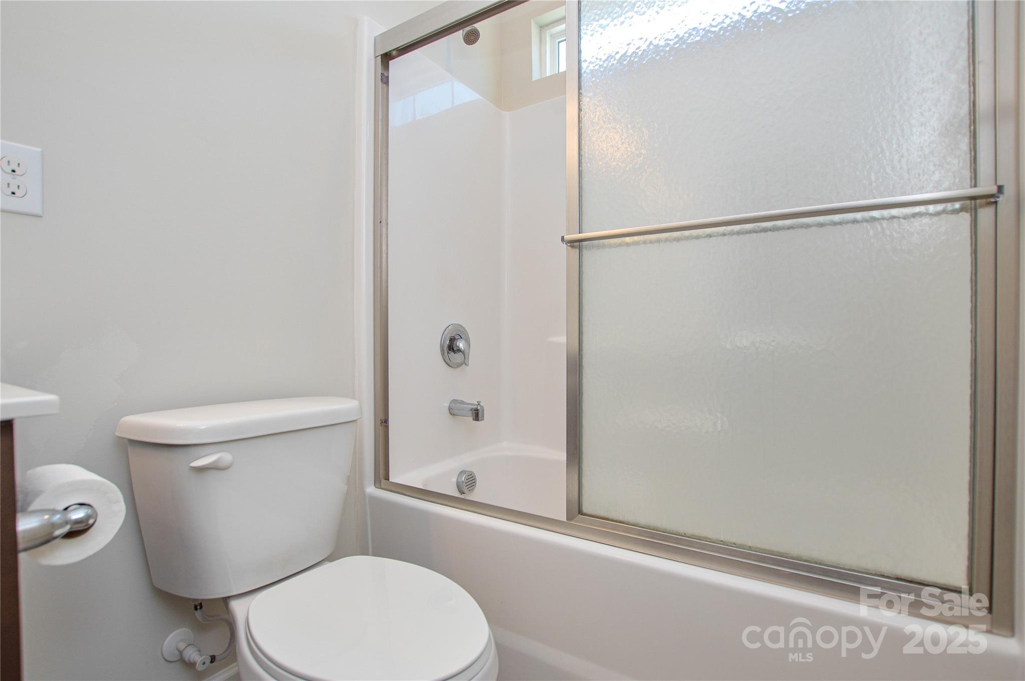 6096 Cloverdale Drive Property Photo 34