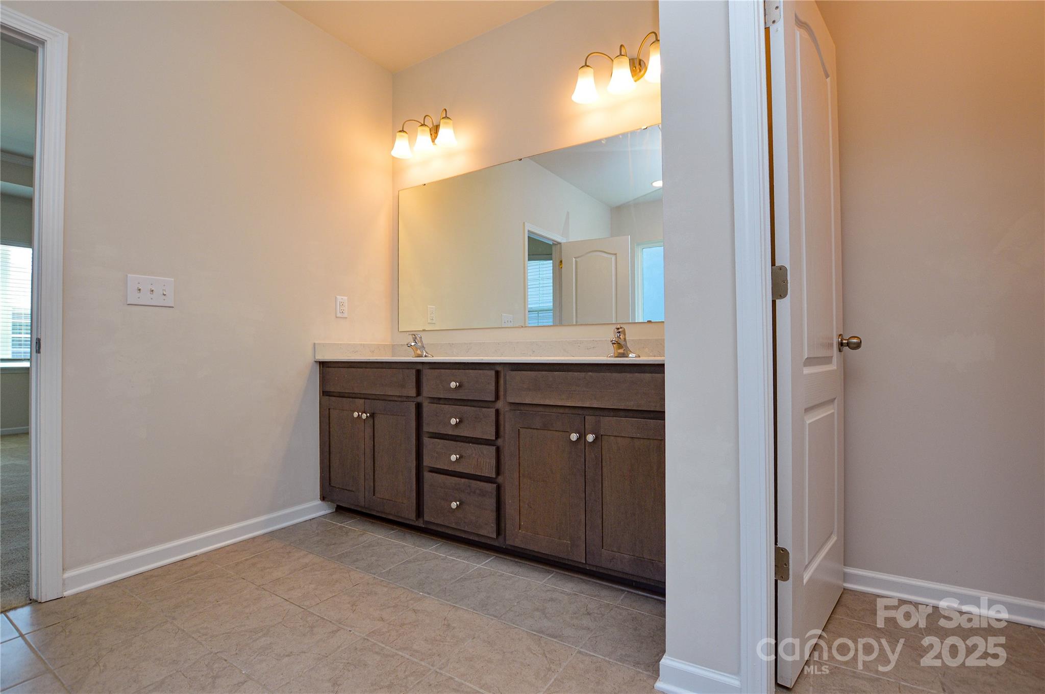 6096 Cloverdale Drive Property Photo 40