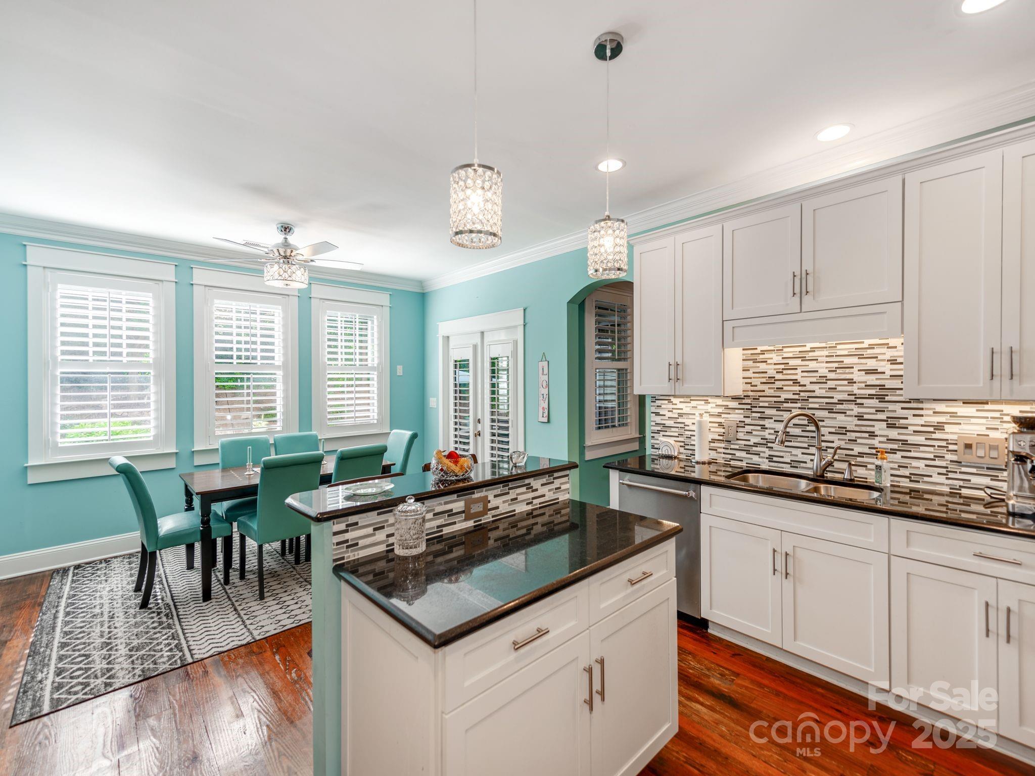 19005 Northport Drive Property Photo 6