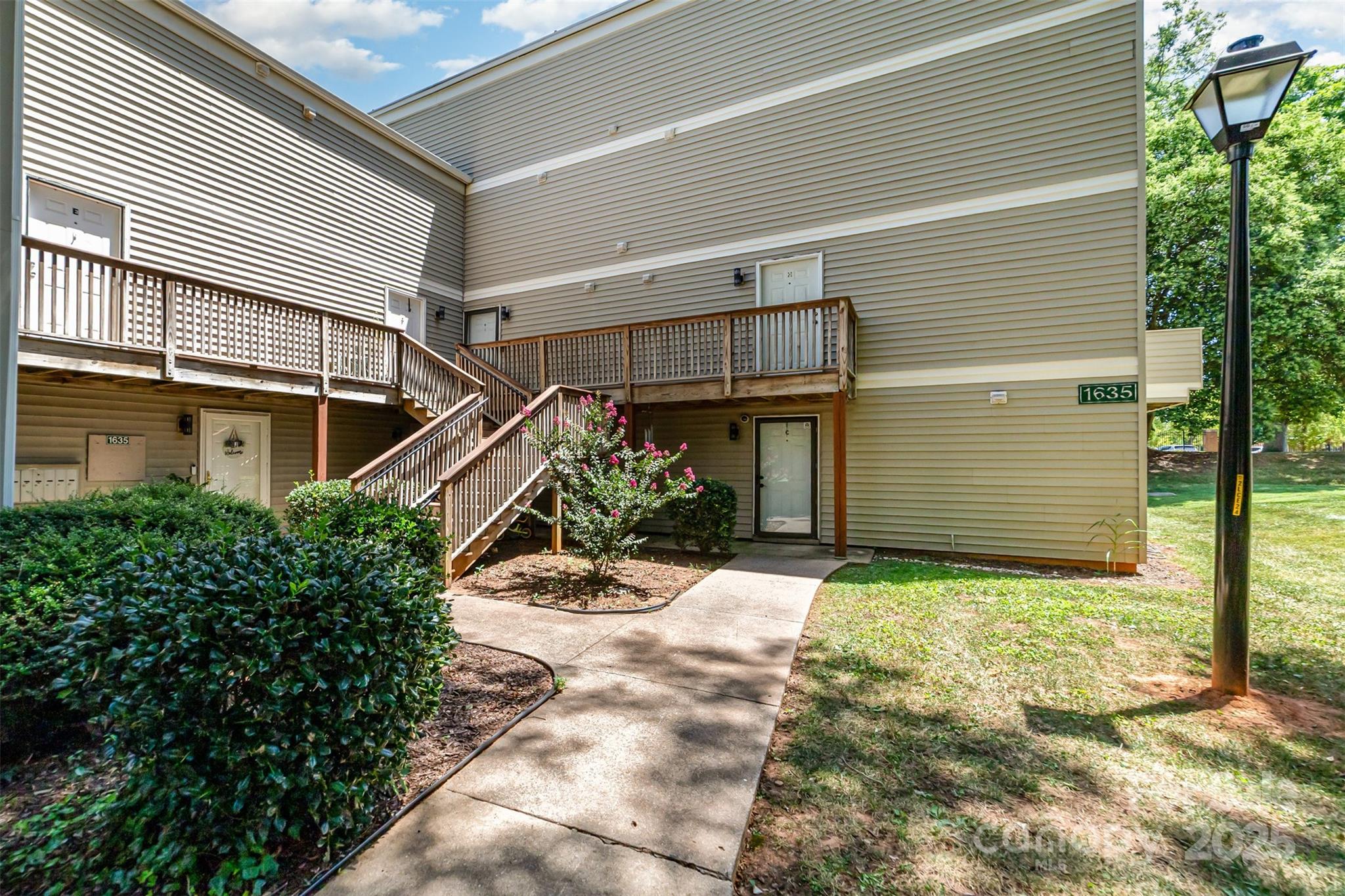 1635 Merry Oaks Road C Property Photo 3