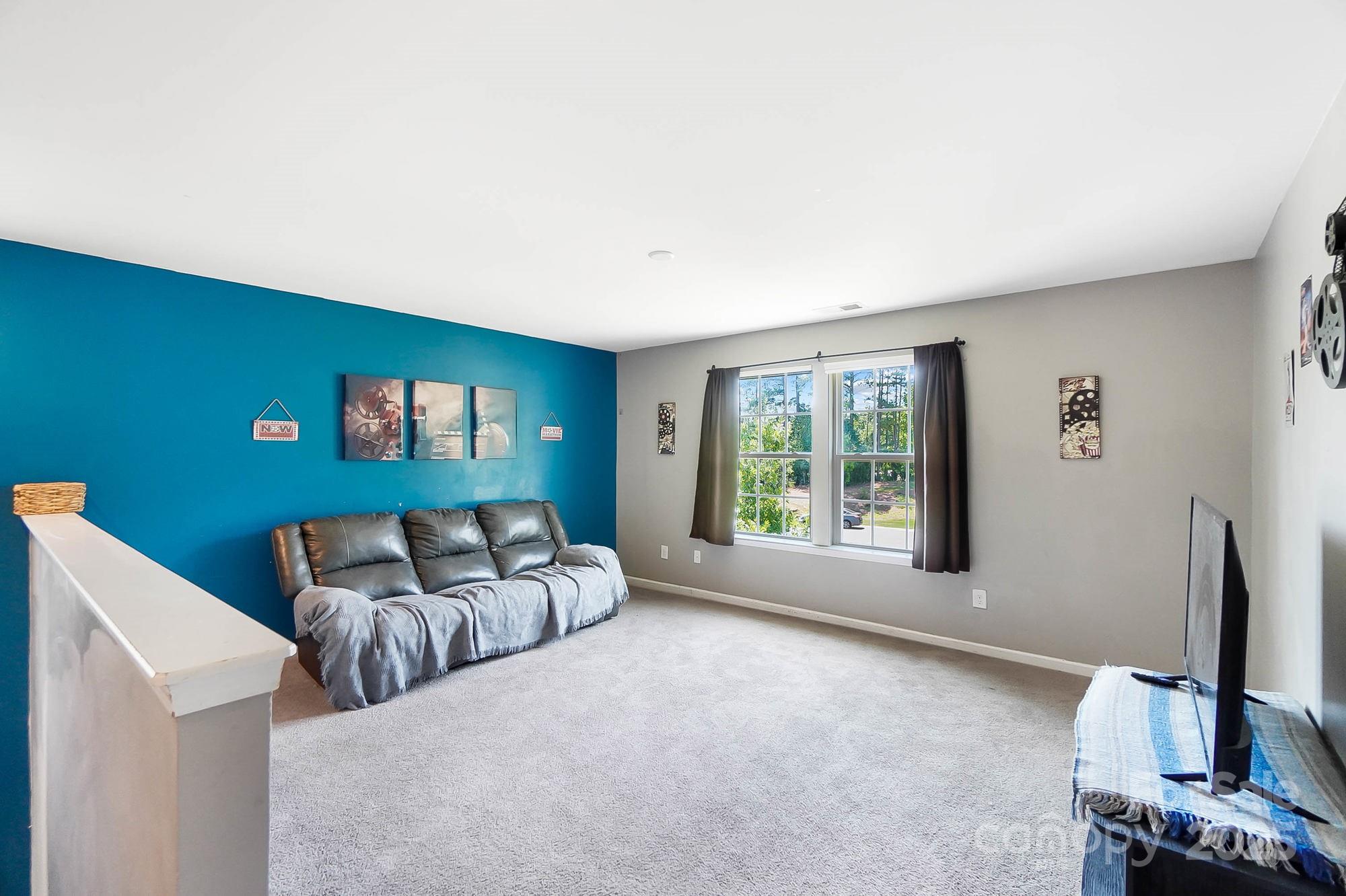 2146 Newport Drive Property Photo 15