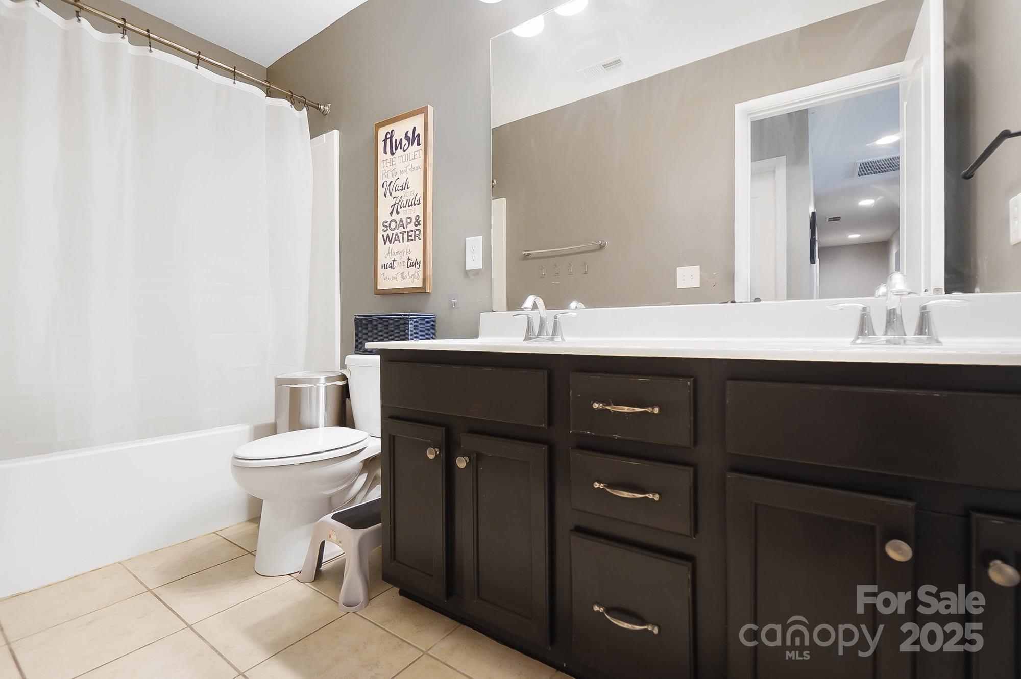 2146 Newport Drive Property Photo 24