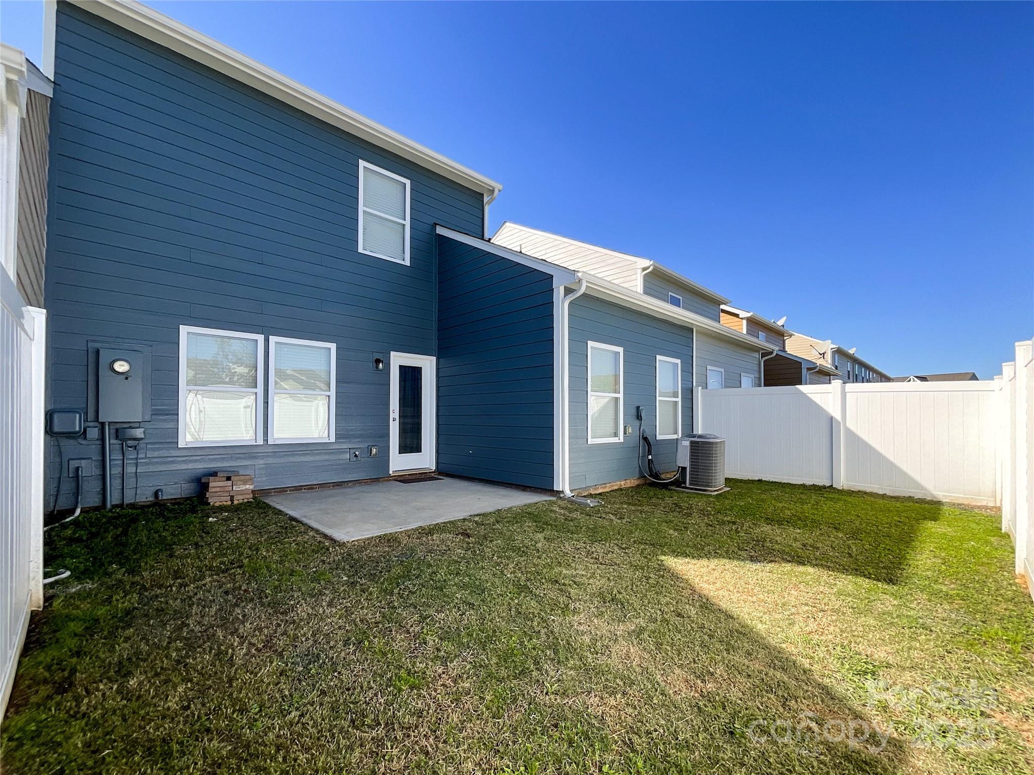 2822 Hopeton Court 62 Property Photo 3