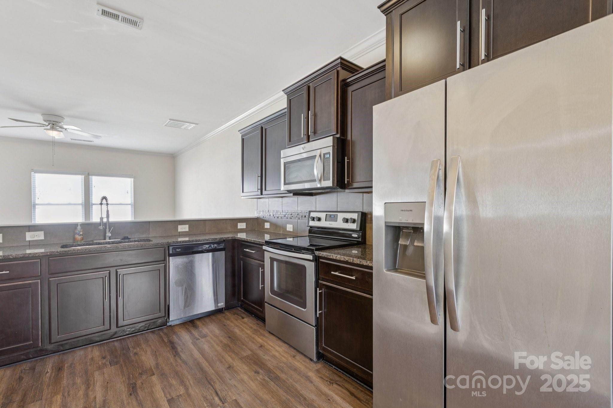 2822 Hopeton Court 62 Property Photo 9