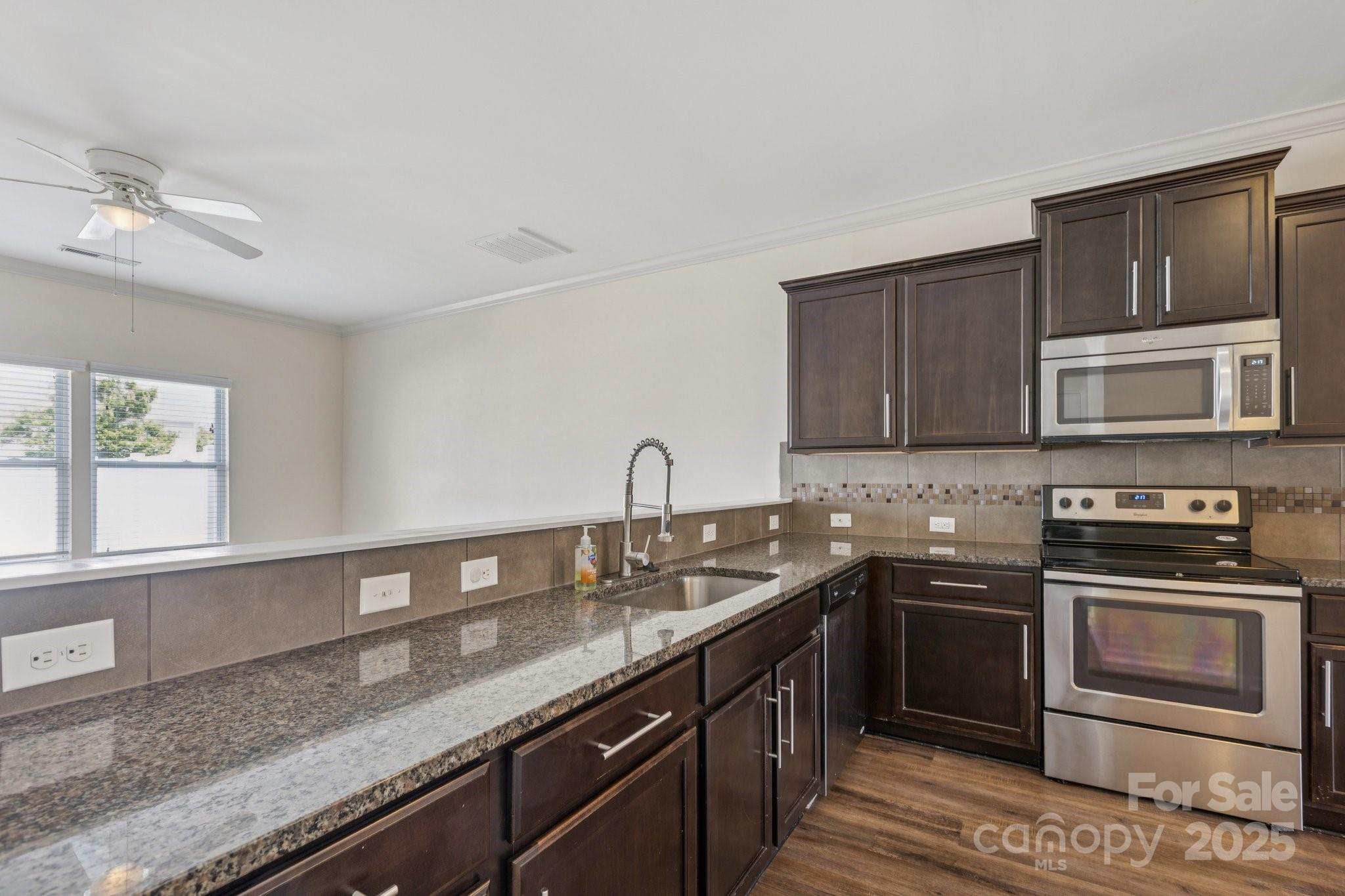 2822 Hopeton Court 62 Property Photo 10