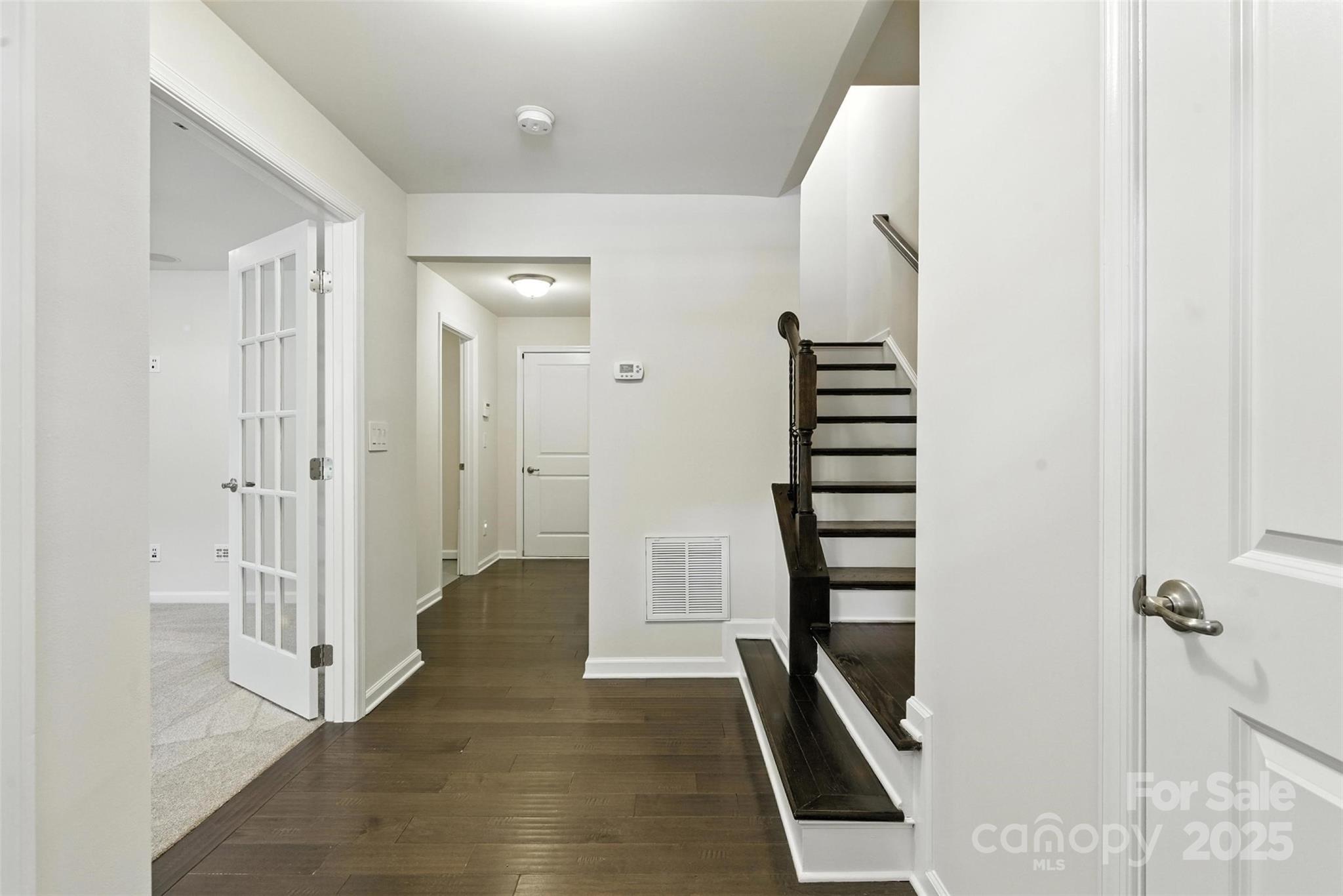 4057 Zilker Park Drive Property Photo 3
