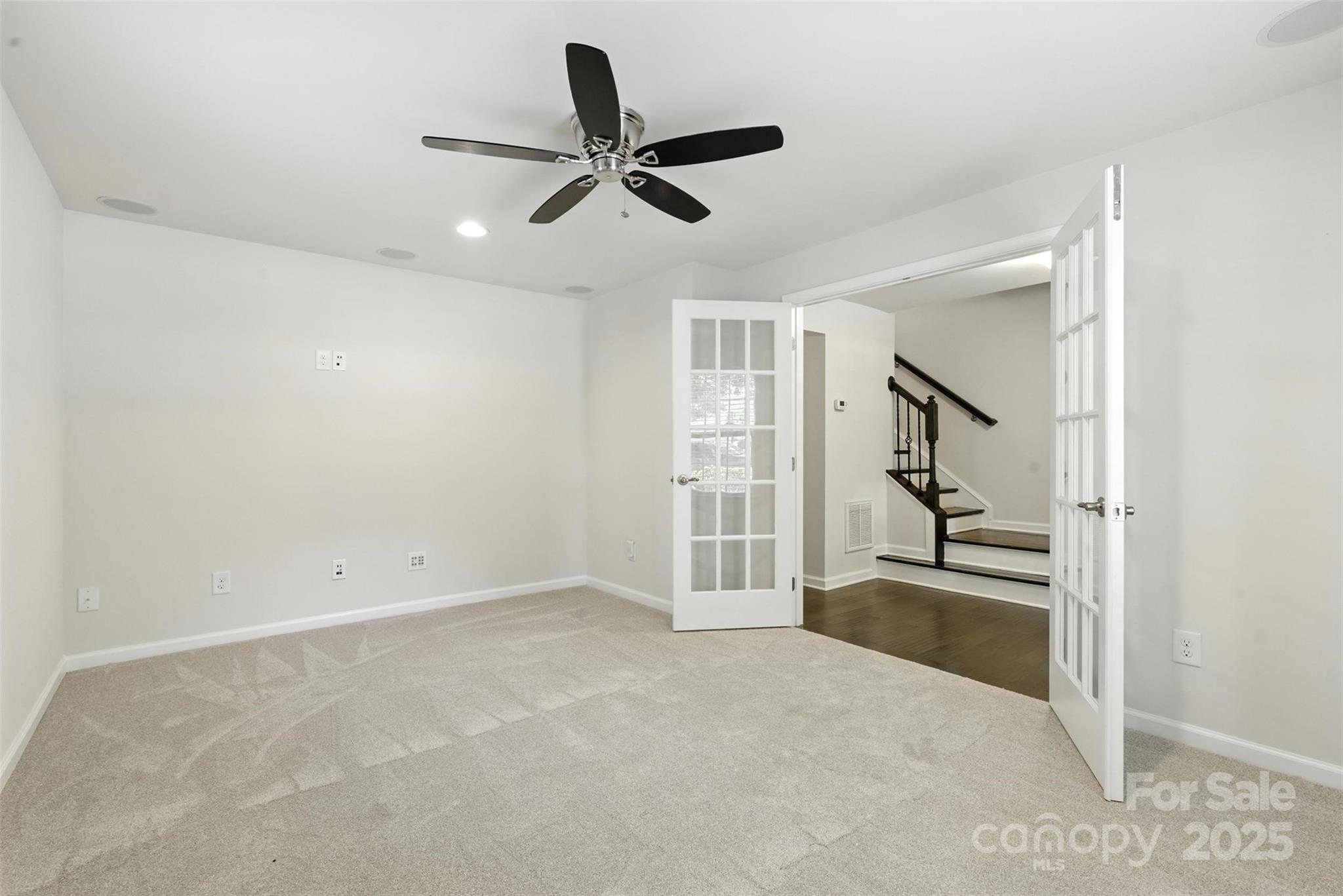 4057 Zilker Park Drive Property Photo 5