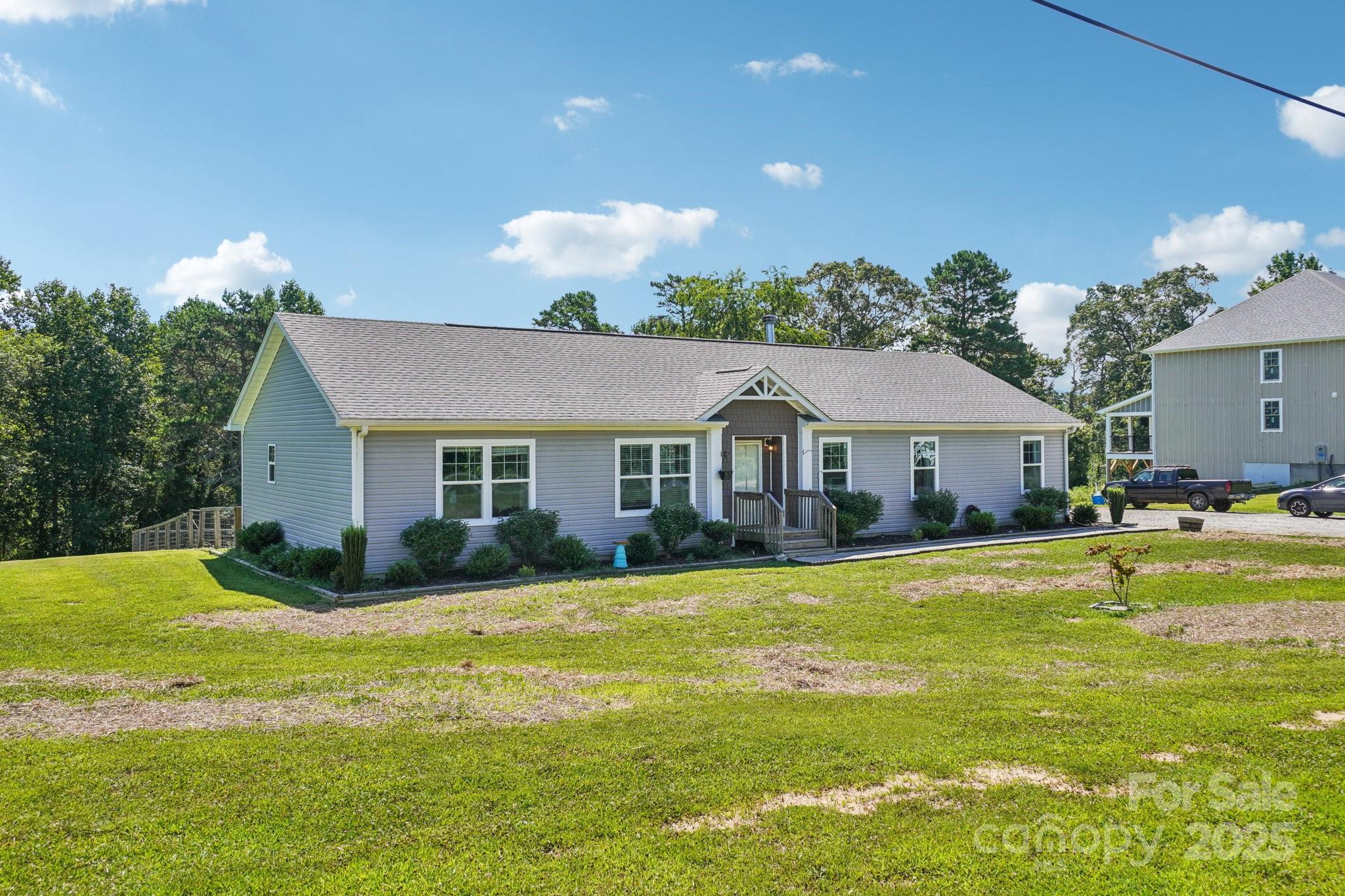 213 Big Oak Road Property Photo 3