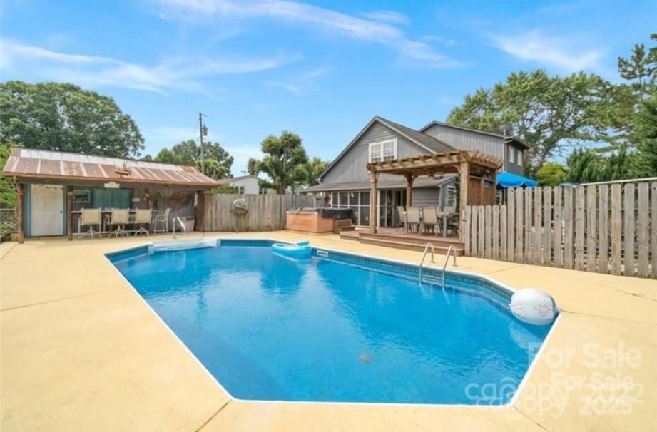 3368 Plateau Road Property Photo 1