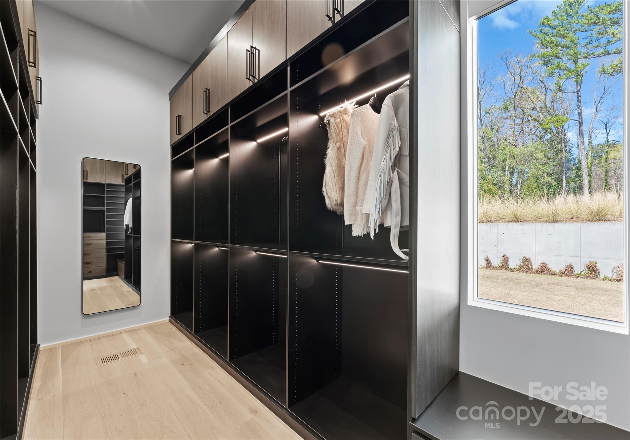 4817 Carmel Park Drive Property Photo 35