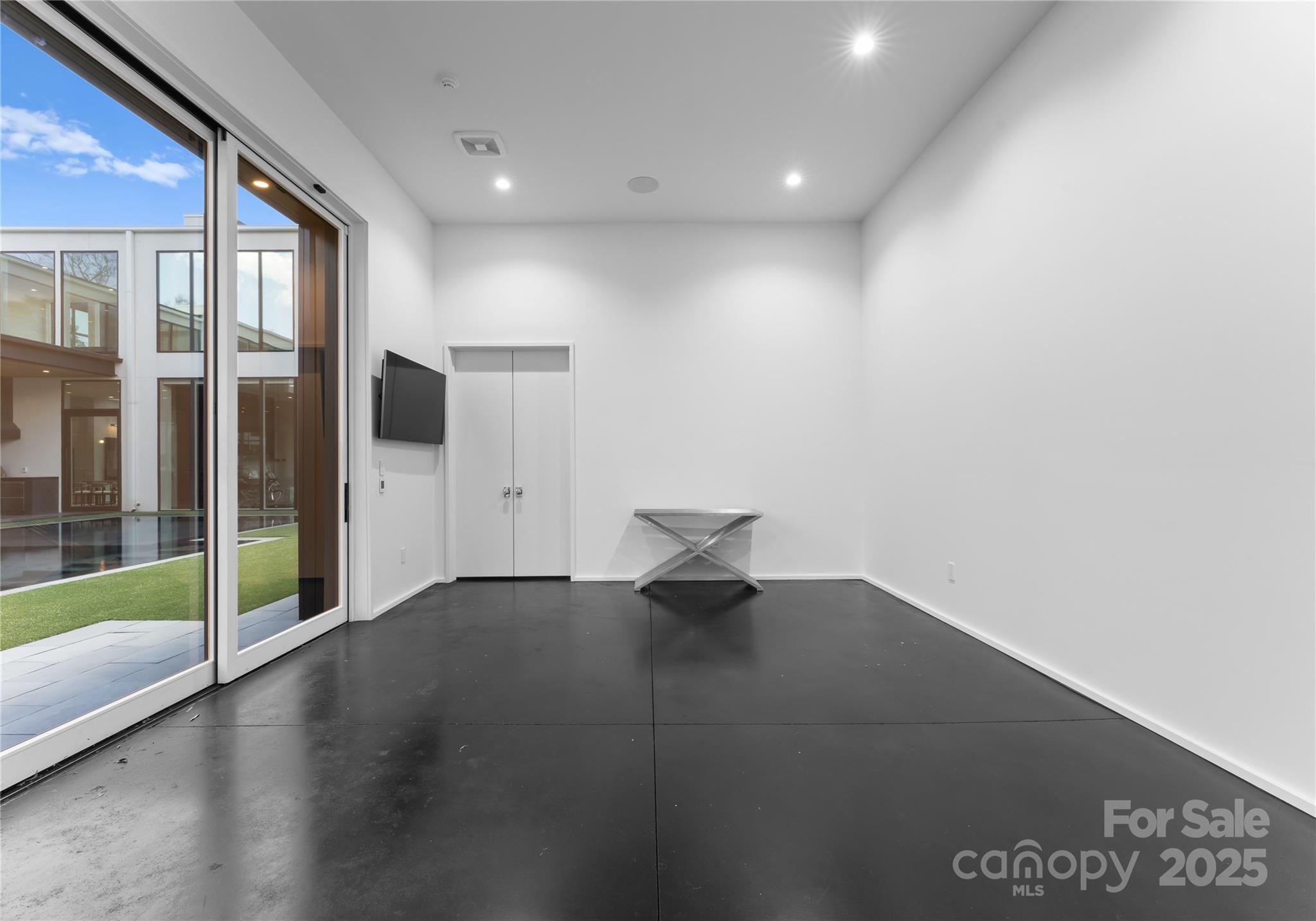 4817 Carmel Park Drive Property Photo 43