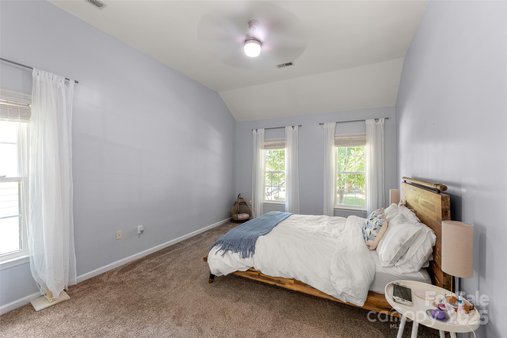 8906 Glade Court Property Photo 23