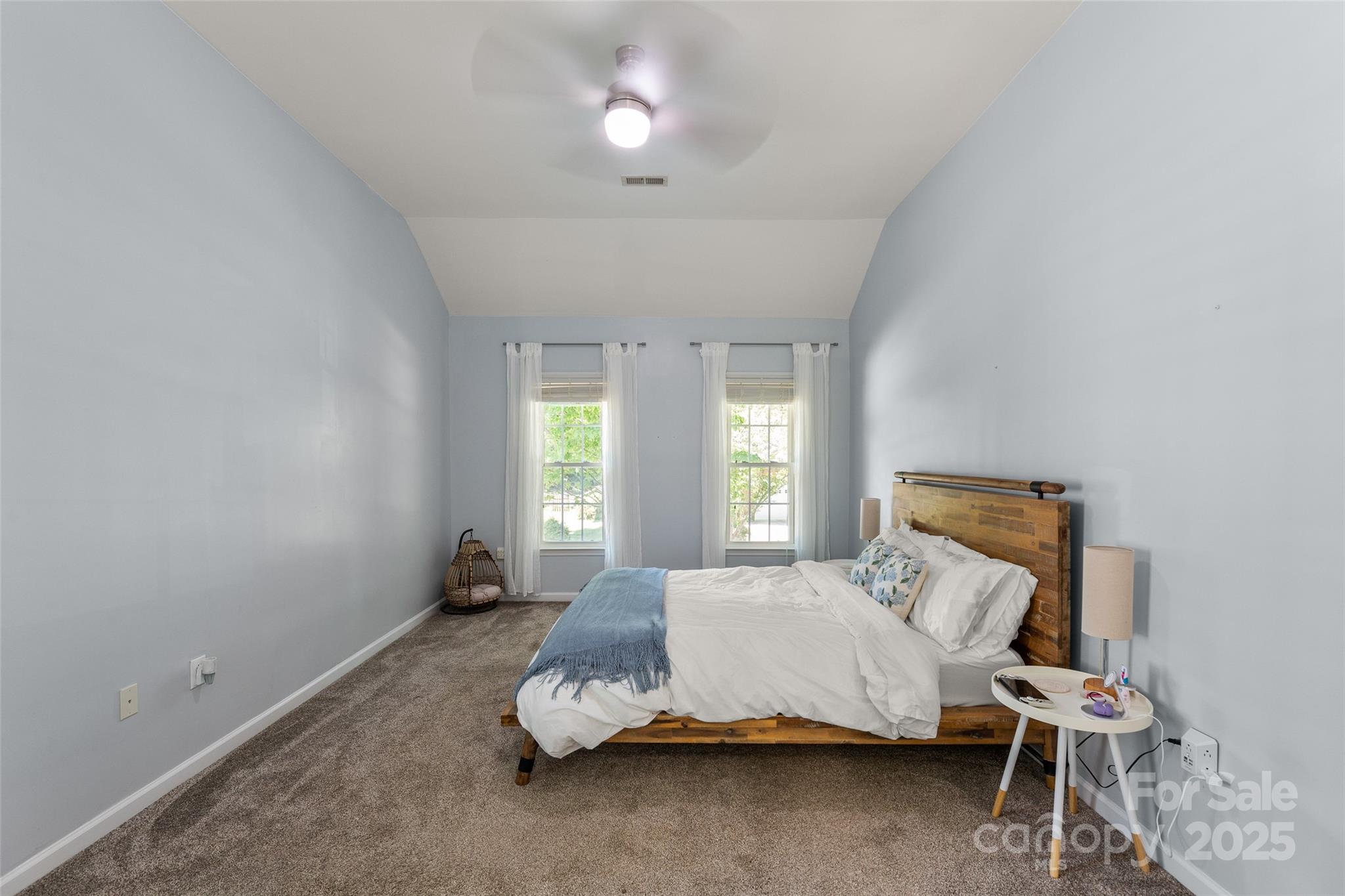 8906 Glade Court Property Photo 24