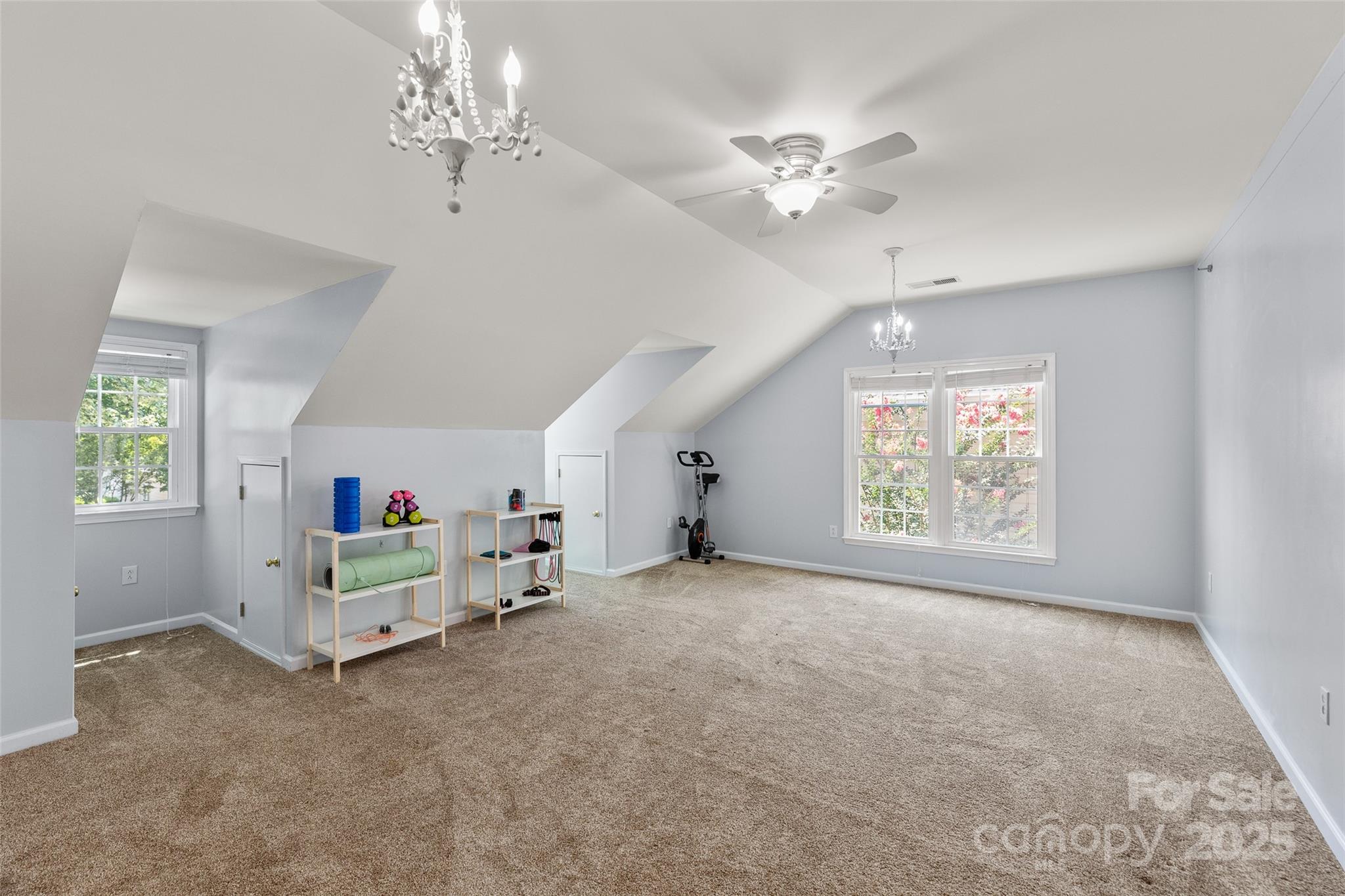 8906 Glade Court Property Photo 27