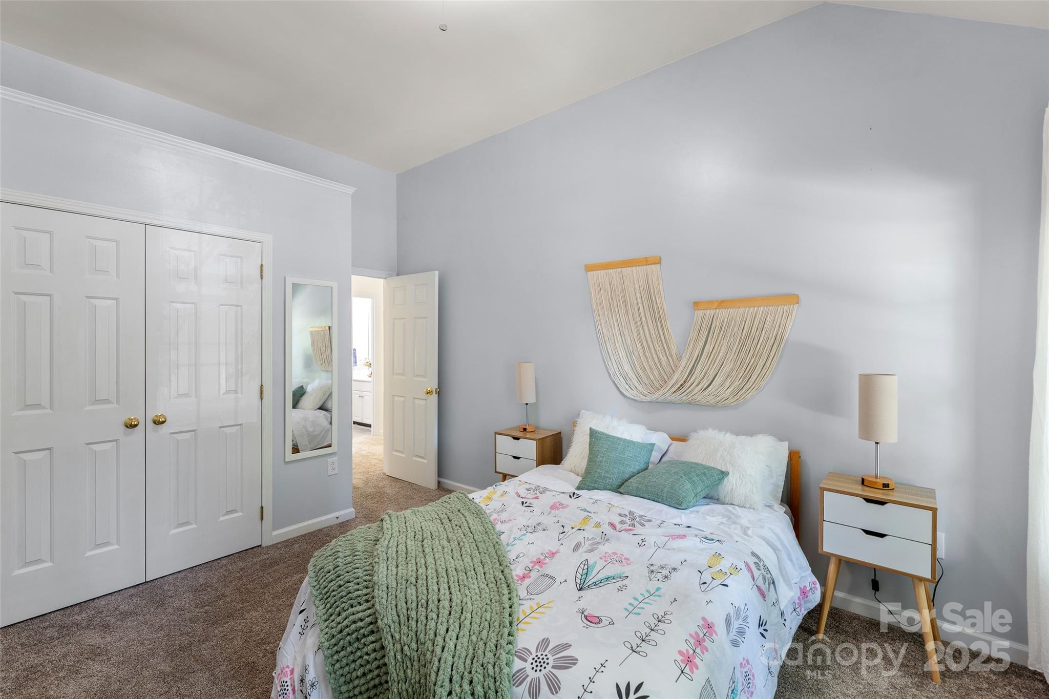 8906 Glade Court Property Photo 29