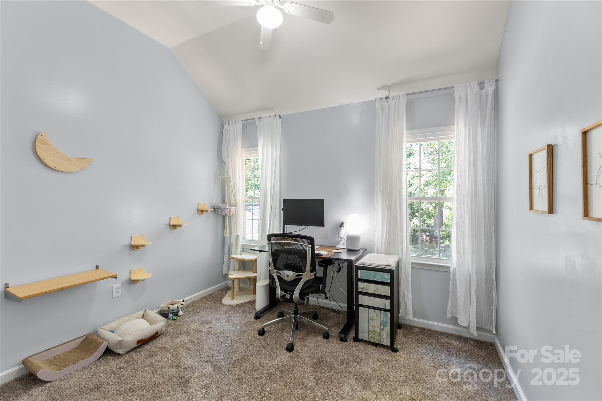 8906 Glade Court Property Photo 33