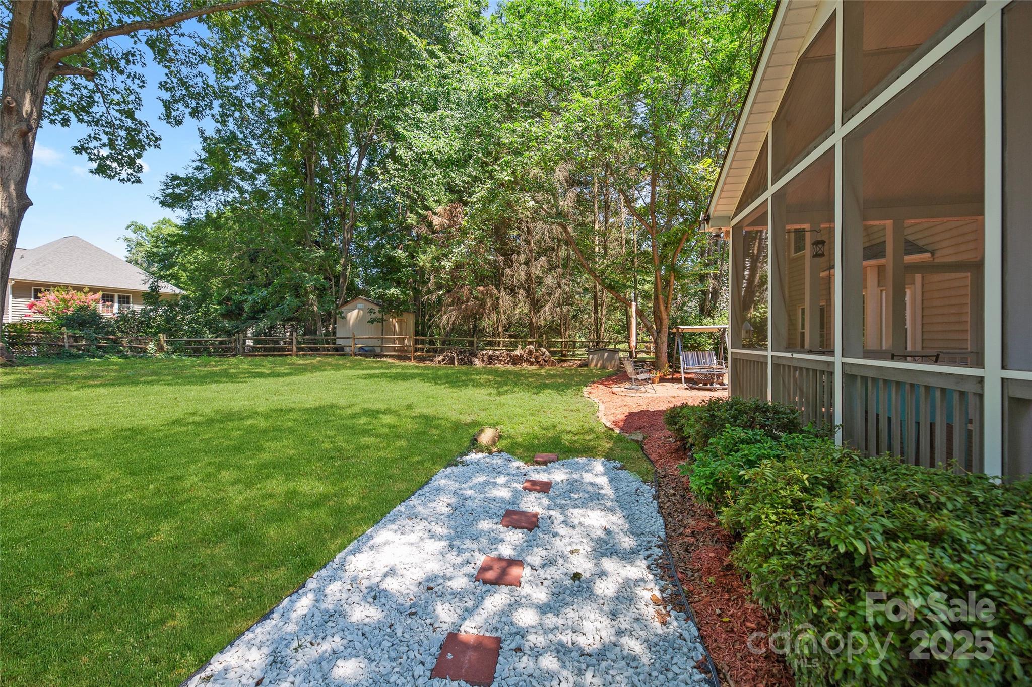 8906 Glade Court Property Photo 36