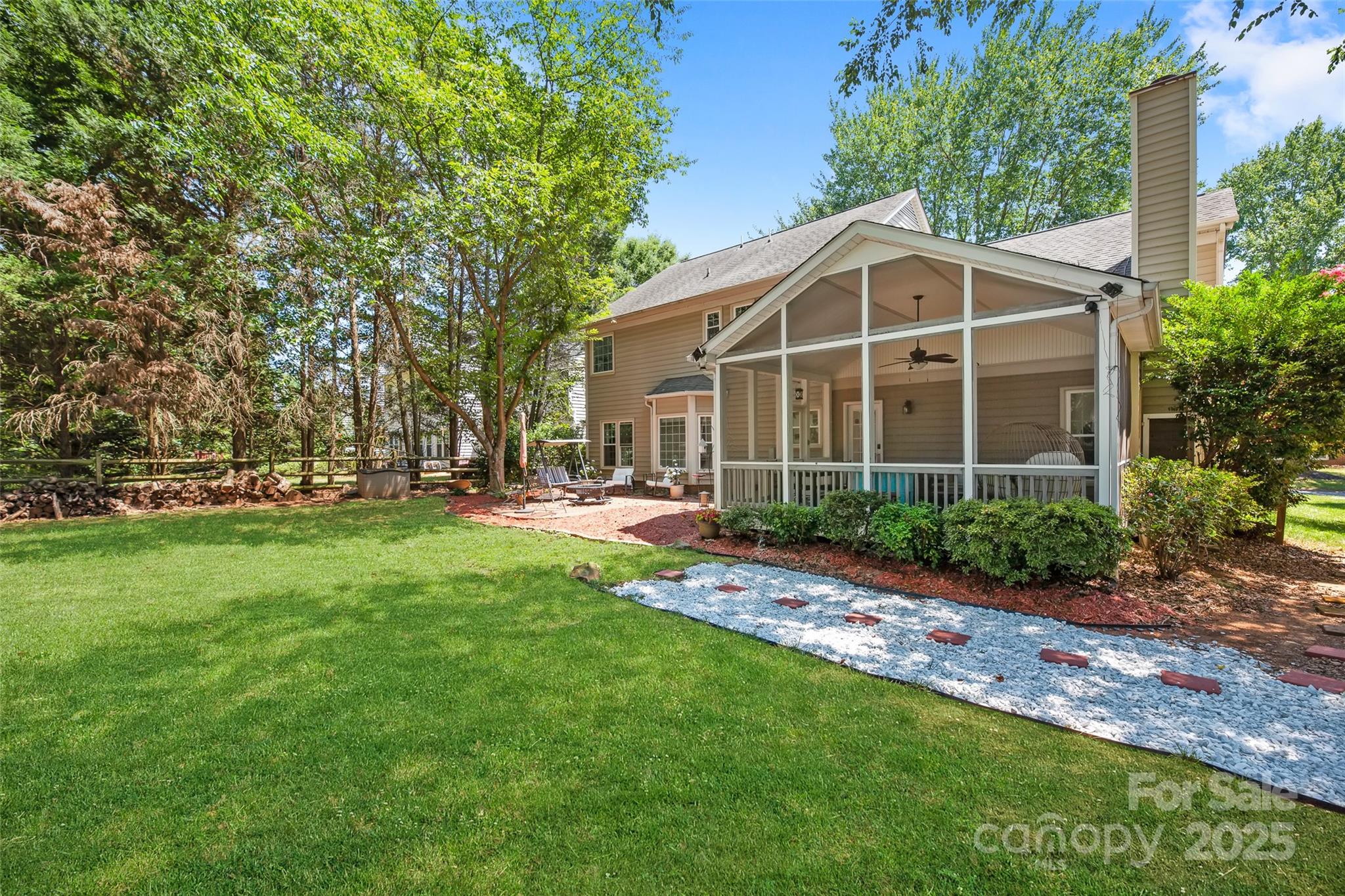 8906 Glade Court Property Photo 43