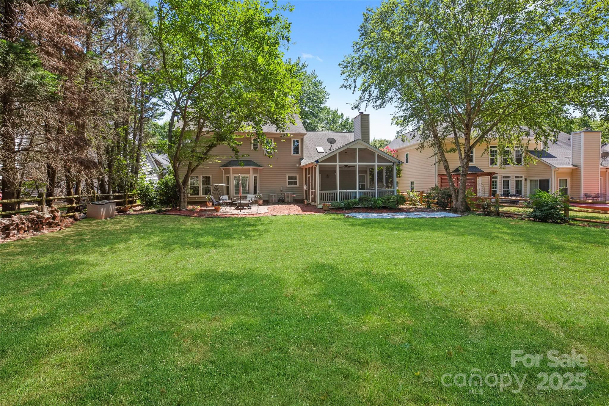 8906 Glade Court Property Photo 44