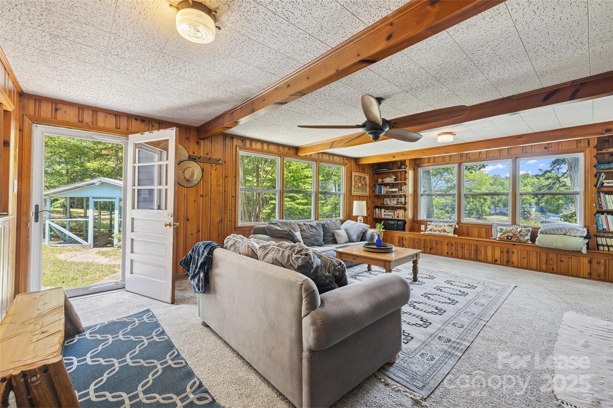 4116 Tuffy Lane Property Photo 3