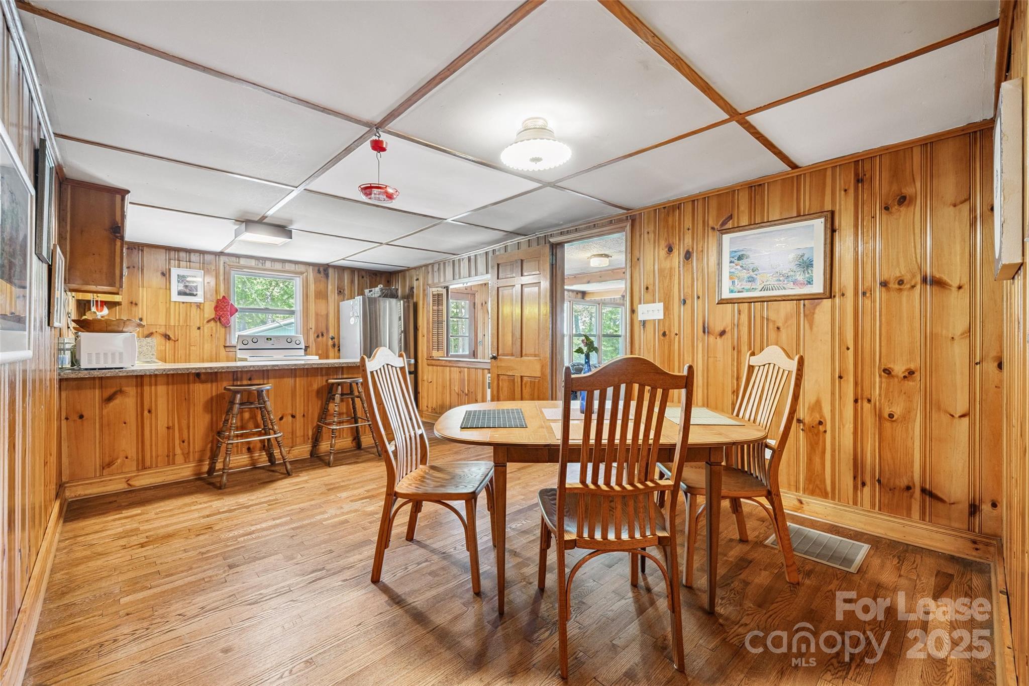 4116 Tuffy Lane Property Photo 8