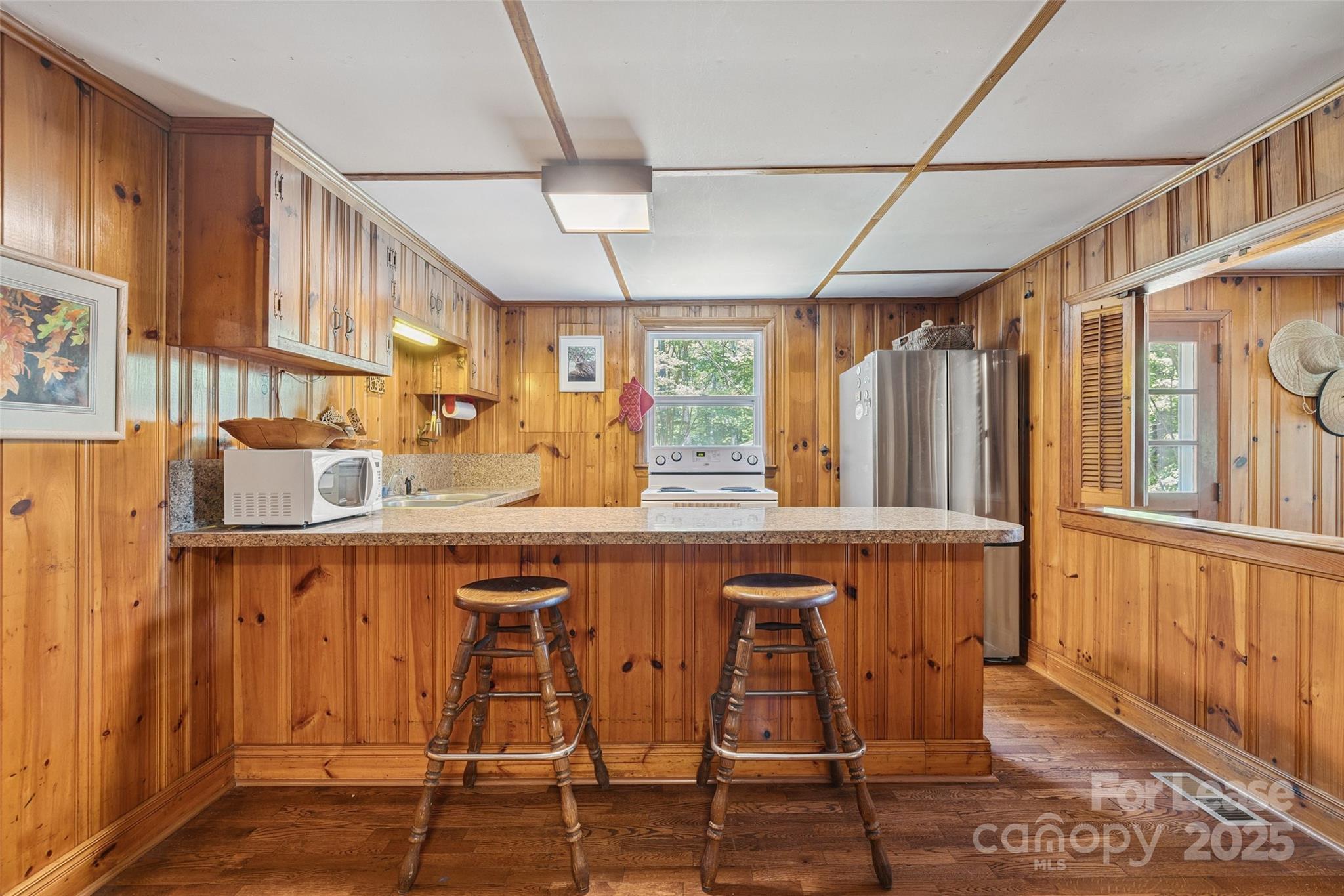 4116 Tuffy Lane Property Photo 9