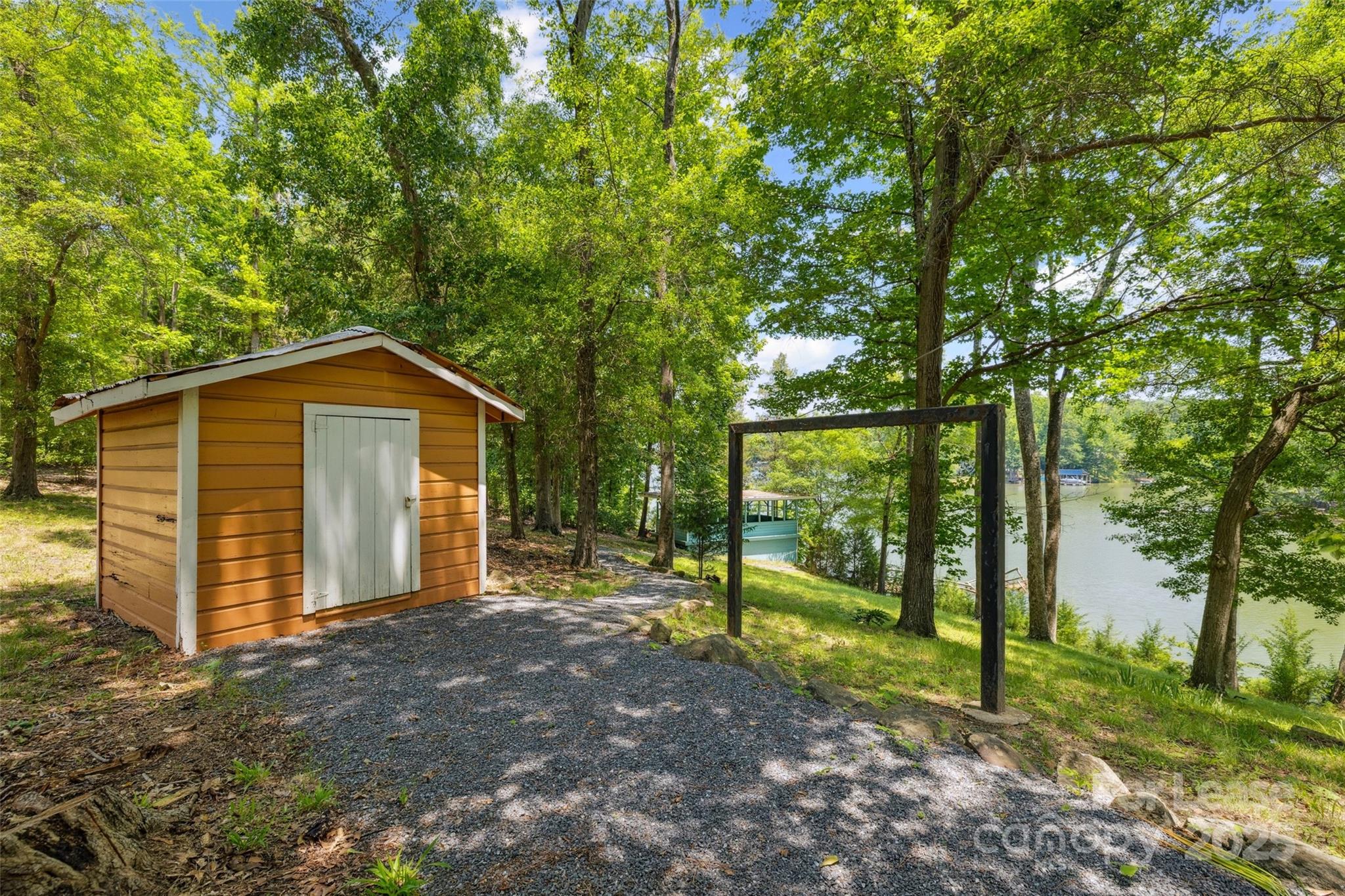 4116 Tuffy Lane Property Photo 23