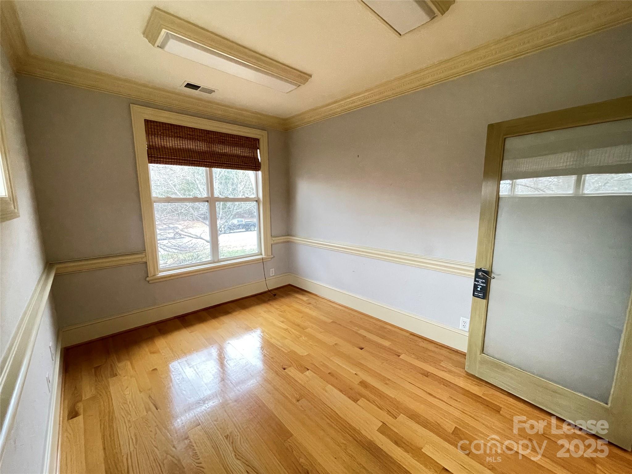 18151 W Catawba Avenue Property Photo 11