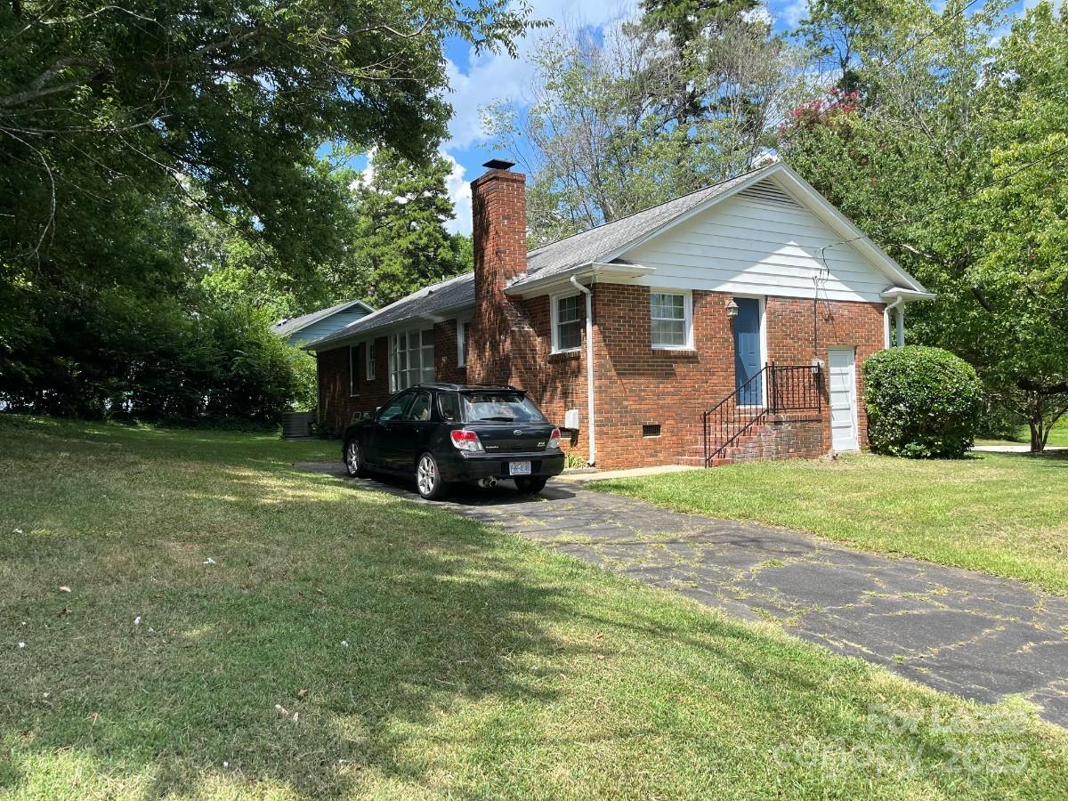 6734 Knollgate Drive Property Photo 12