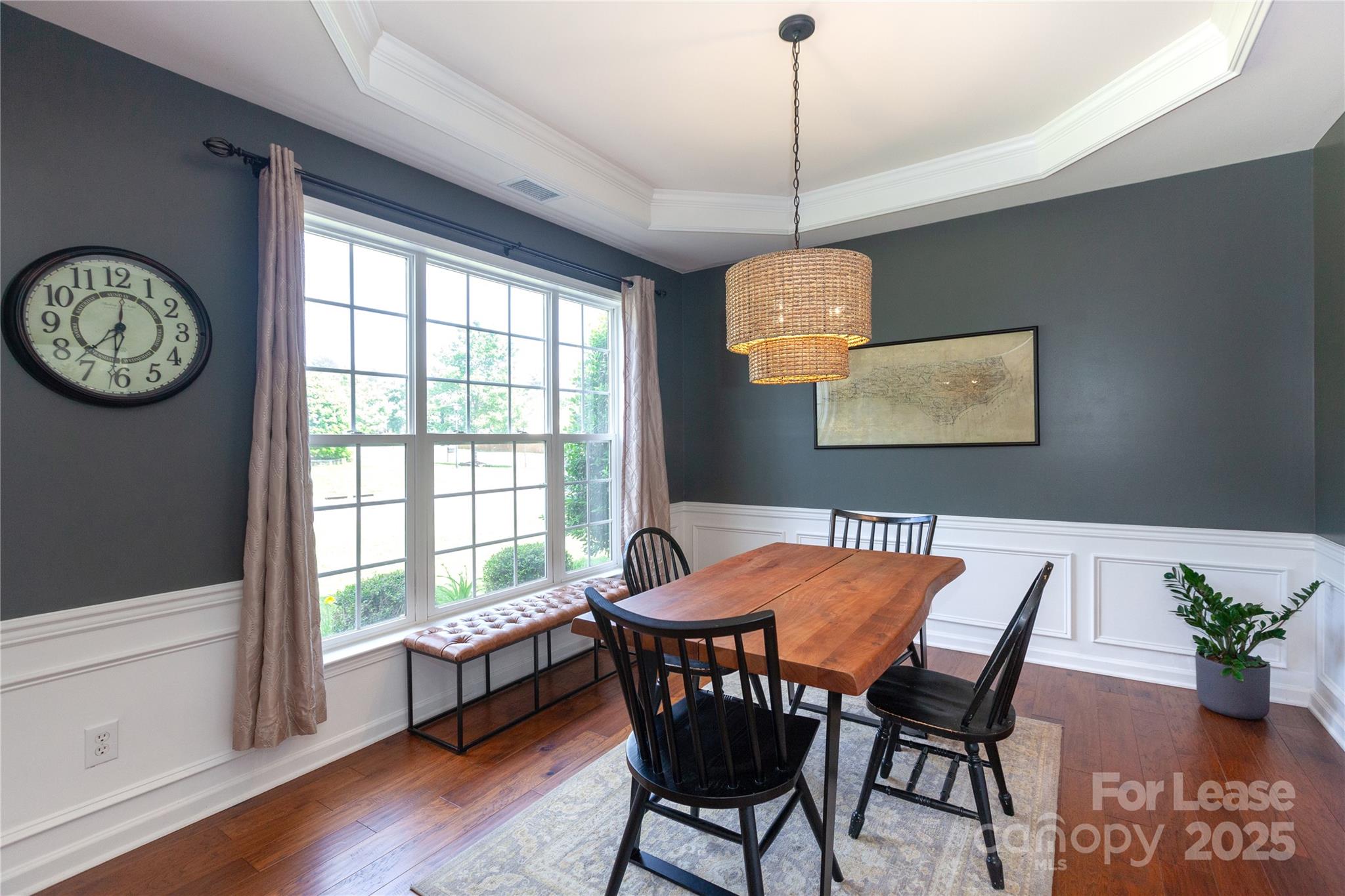 2304 Coltsgate Road Property Photo 4